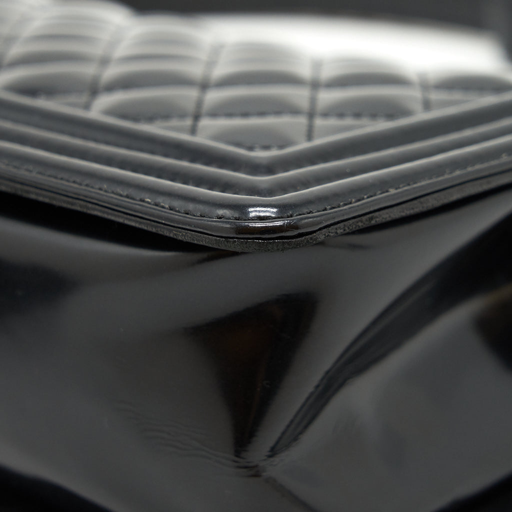 chanel-medium-le-boy-patent-leather-black-lghw
