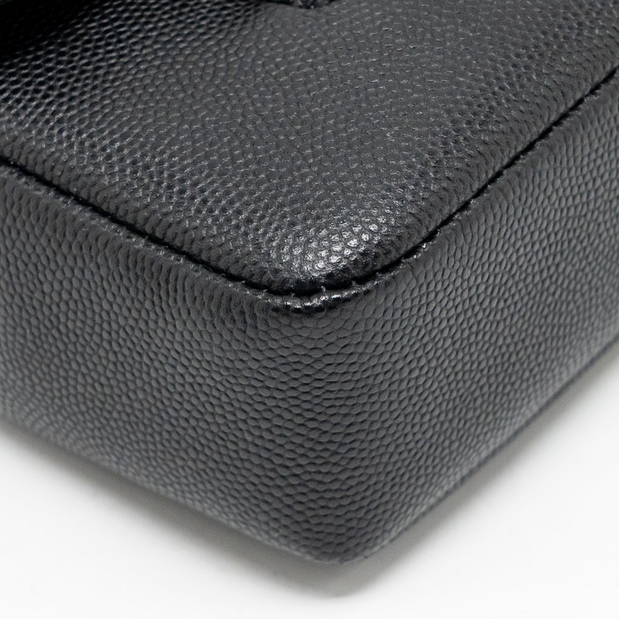 chanel-26p-preppy-black