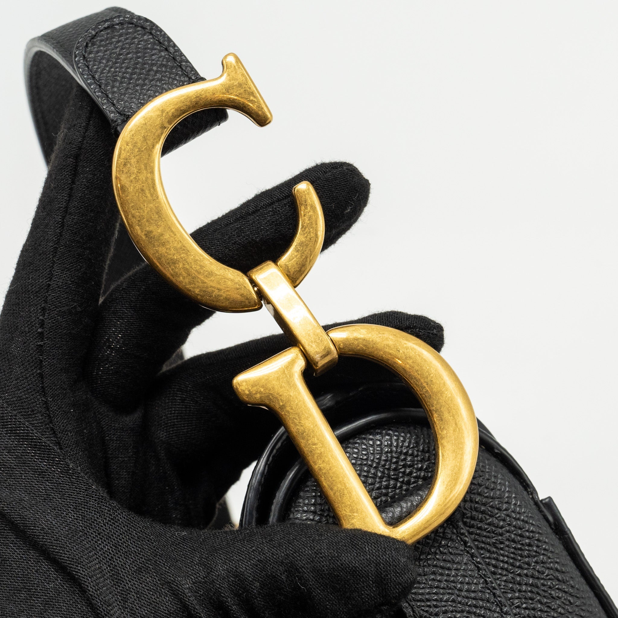 dior-medium-saddle-grained-calfskin-black-ghw