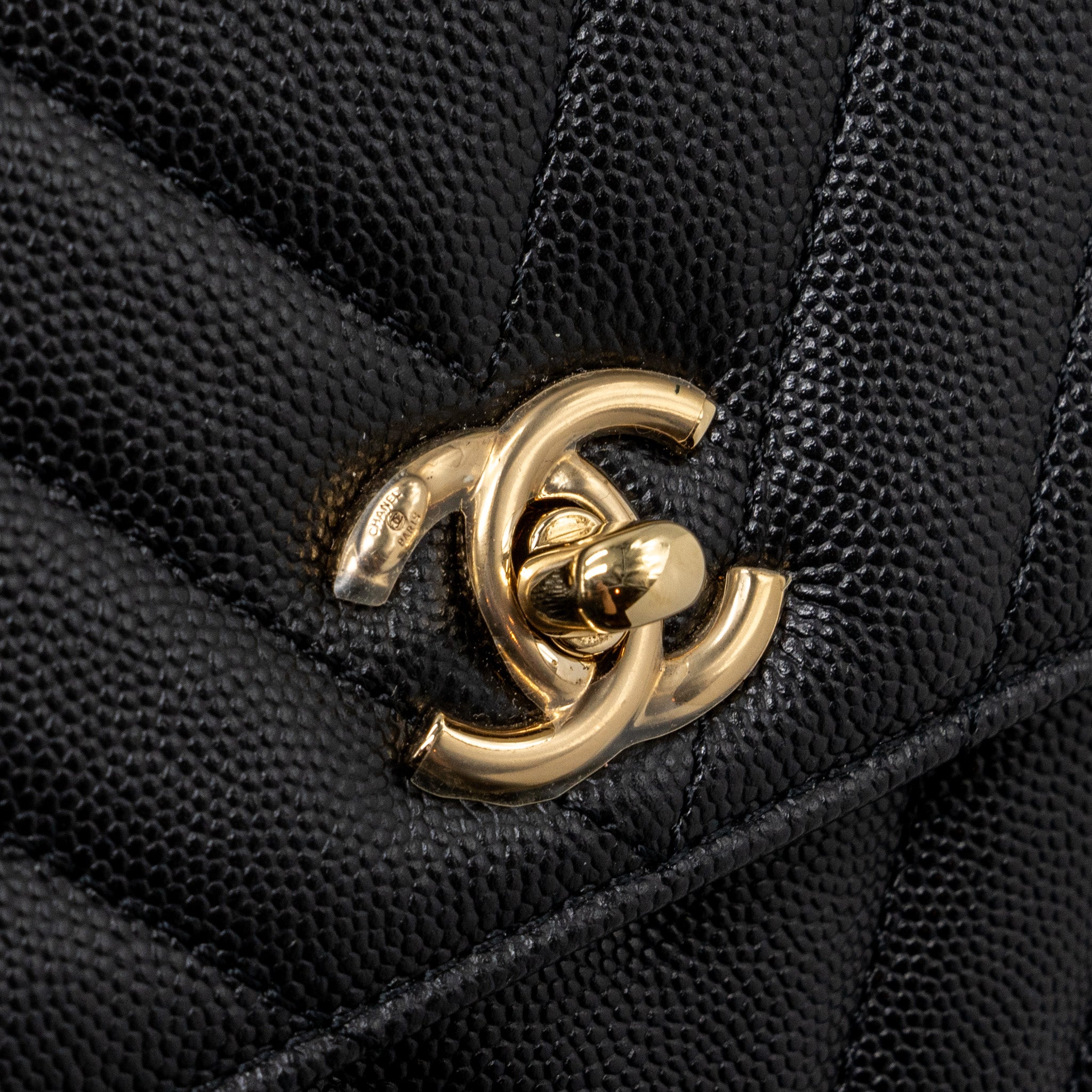 chanel-small-coco-handle-chevron-caviar-black-lghw