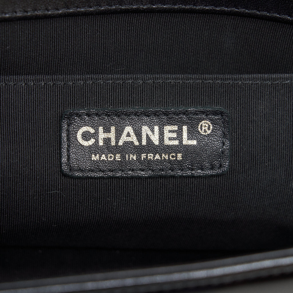 chanel-medium-le-boy-patent-leather-black-lghw
