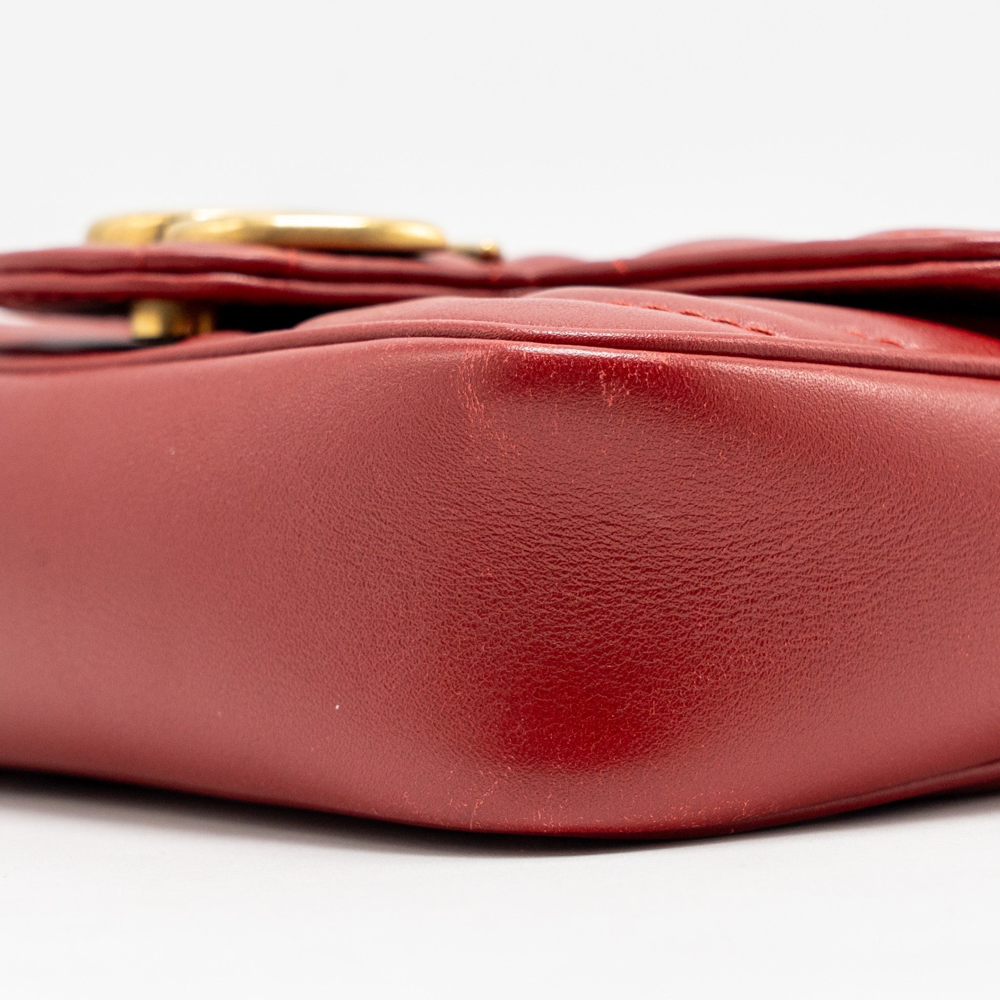gucci-gg-marmont-super-mini-bag-matelasse-calfskin-red-brushed-ghw