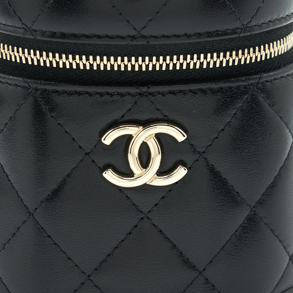 chanel-22s-top-handle-super-mini-vanity-lambskin-black-lghw