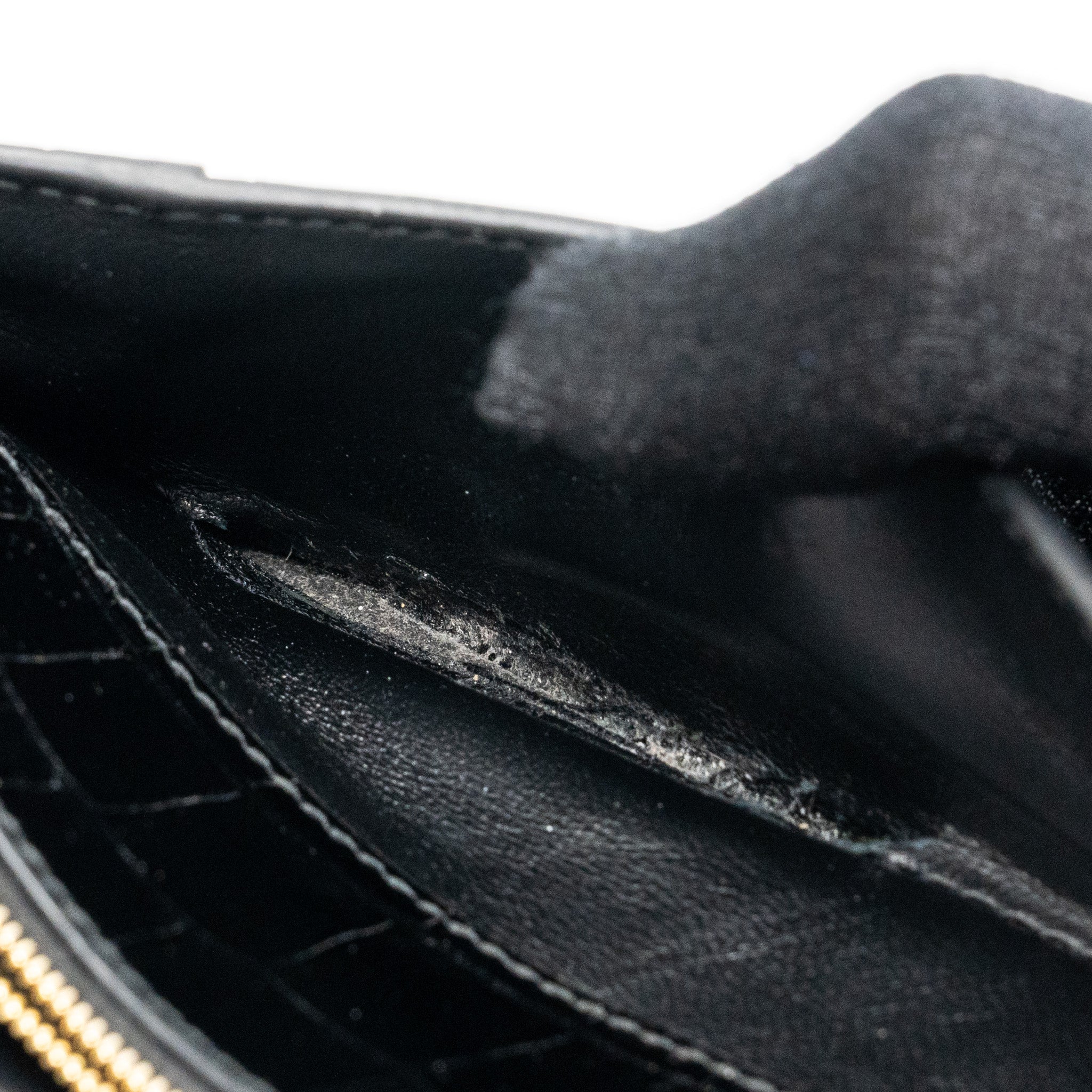 balenciaga-hourglass-wallet-on-chain-croc-embossed-leather-black-ghw
