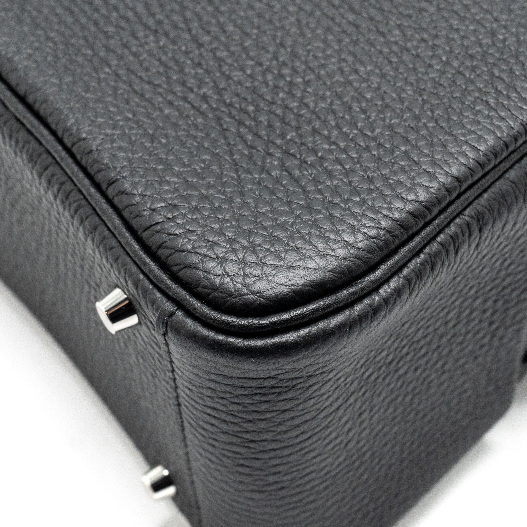 hermes-mini-lindy-clemence-black-shw-stamo-u