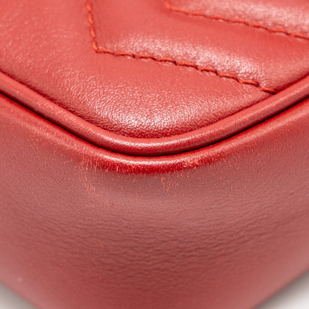 gucci-gg-marmont-super-mini-bag-matelasse-calfskin-red-brushed-ghw