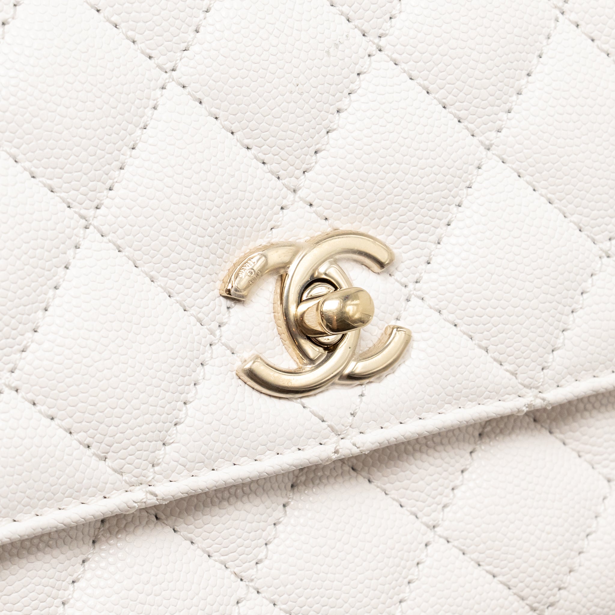 chanel-small-coco-handle-caviar-white-lghw-microchip-5
