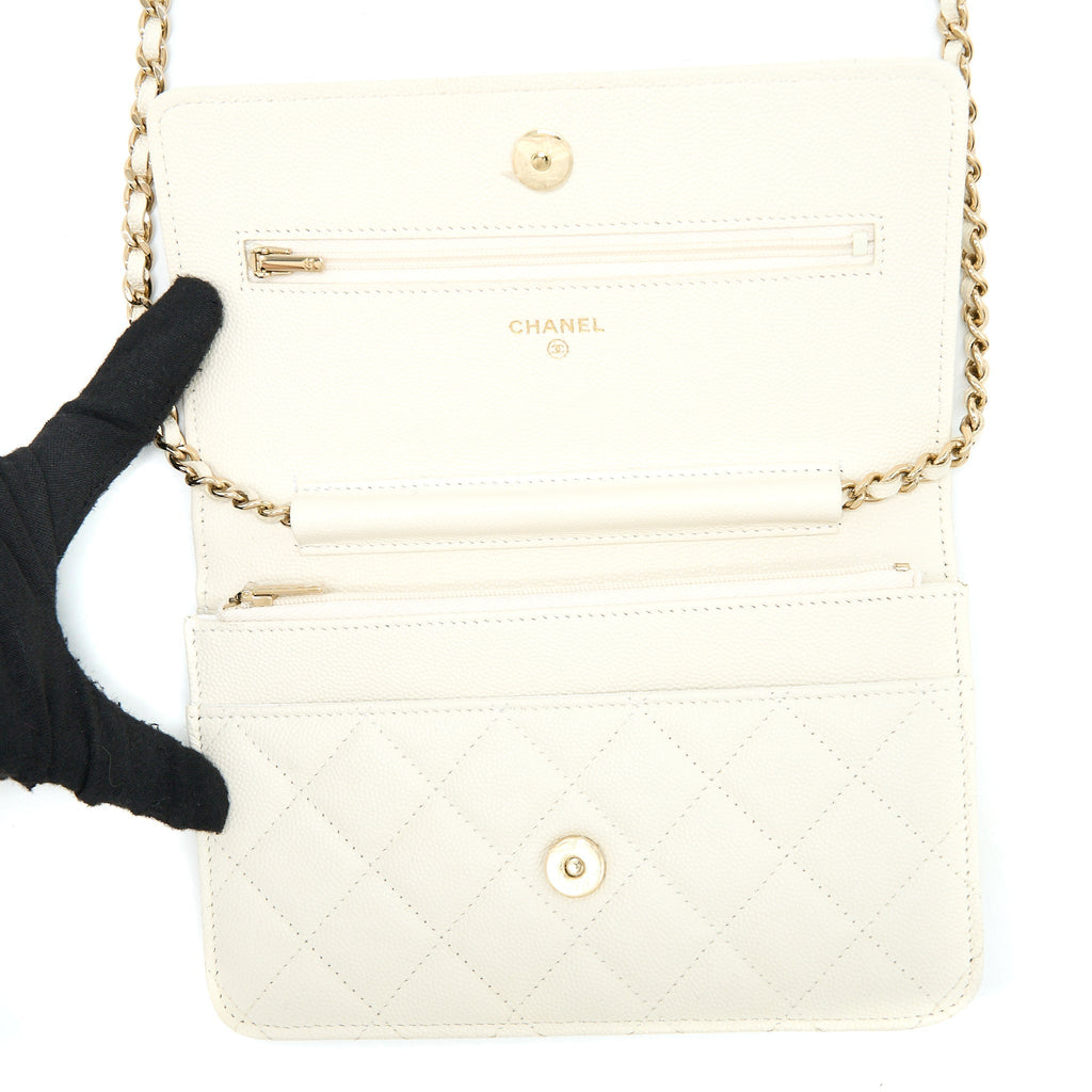 chanel-classic-wallet-on-chain-caviar-white-lghw-microchip-2