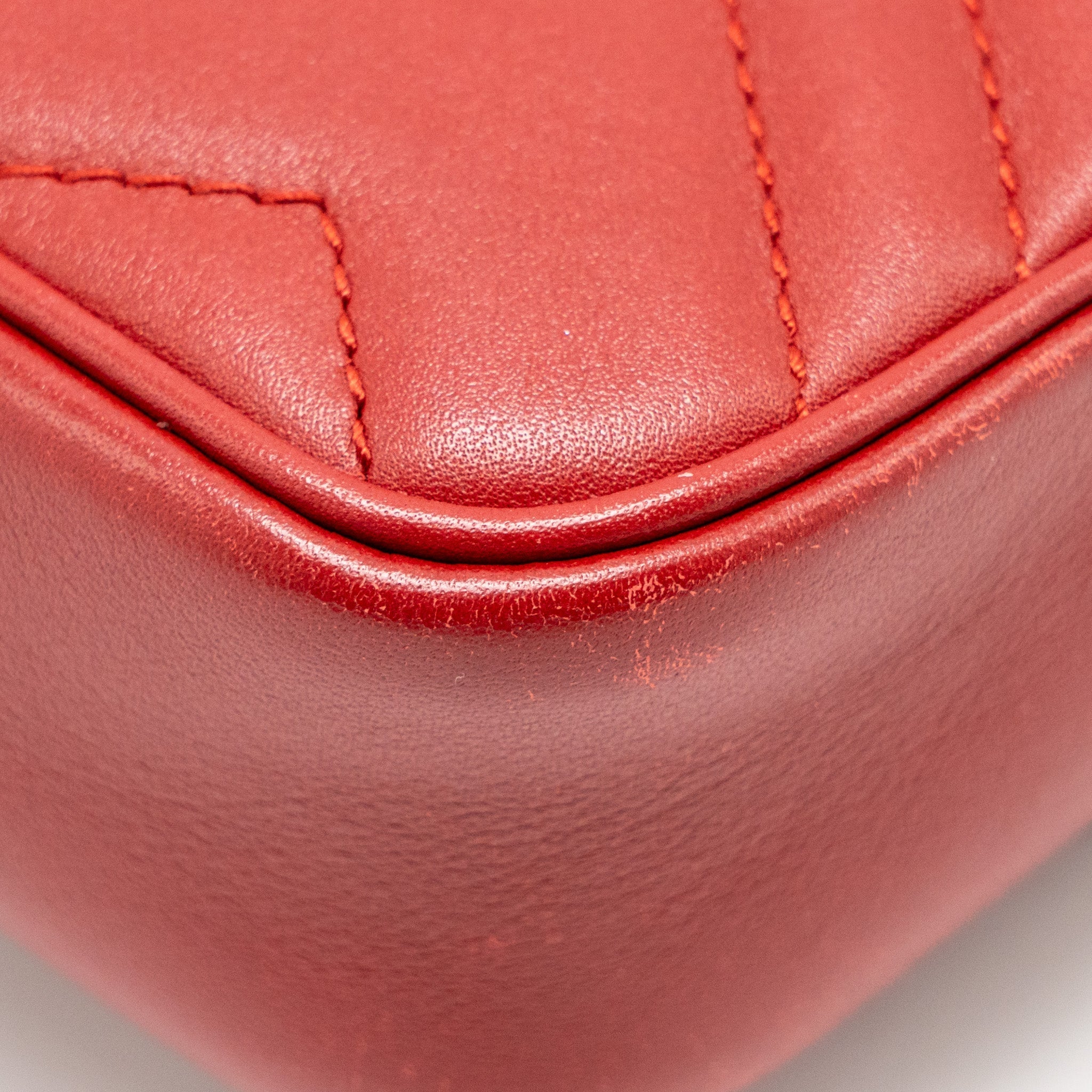gucci-gg-marmont-super-mini-bag-matelasse-calfskin-red-brushed-ghw