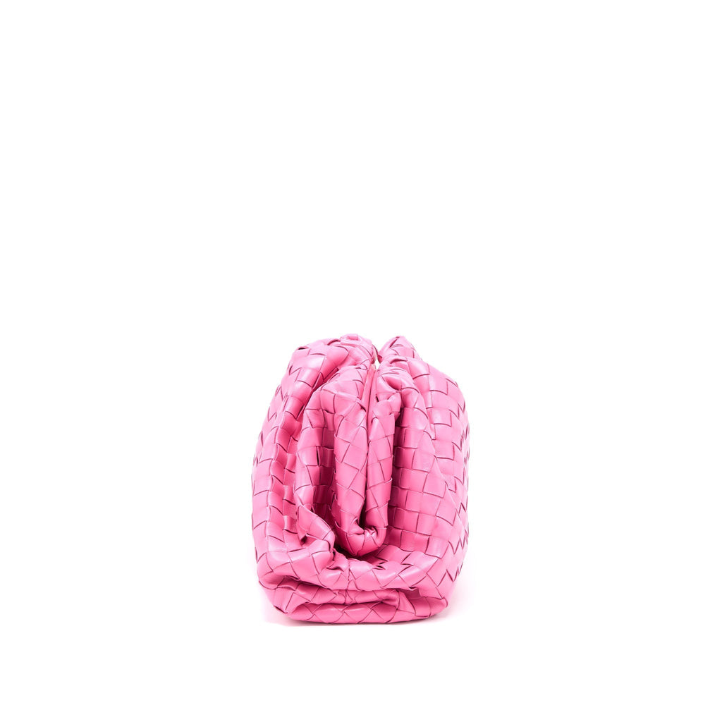 bottega-veneta-clutch-interccato-pink