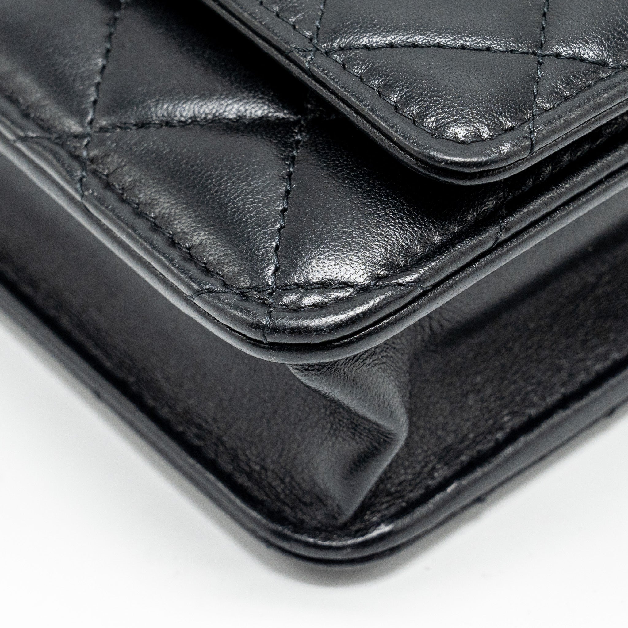chanel-leather-top-handle-wallet-on-chain-lambskin-black-lghw-microchip-1