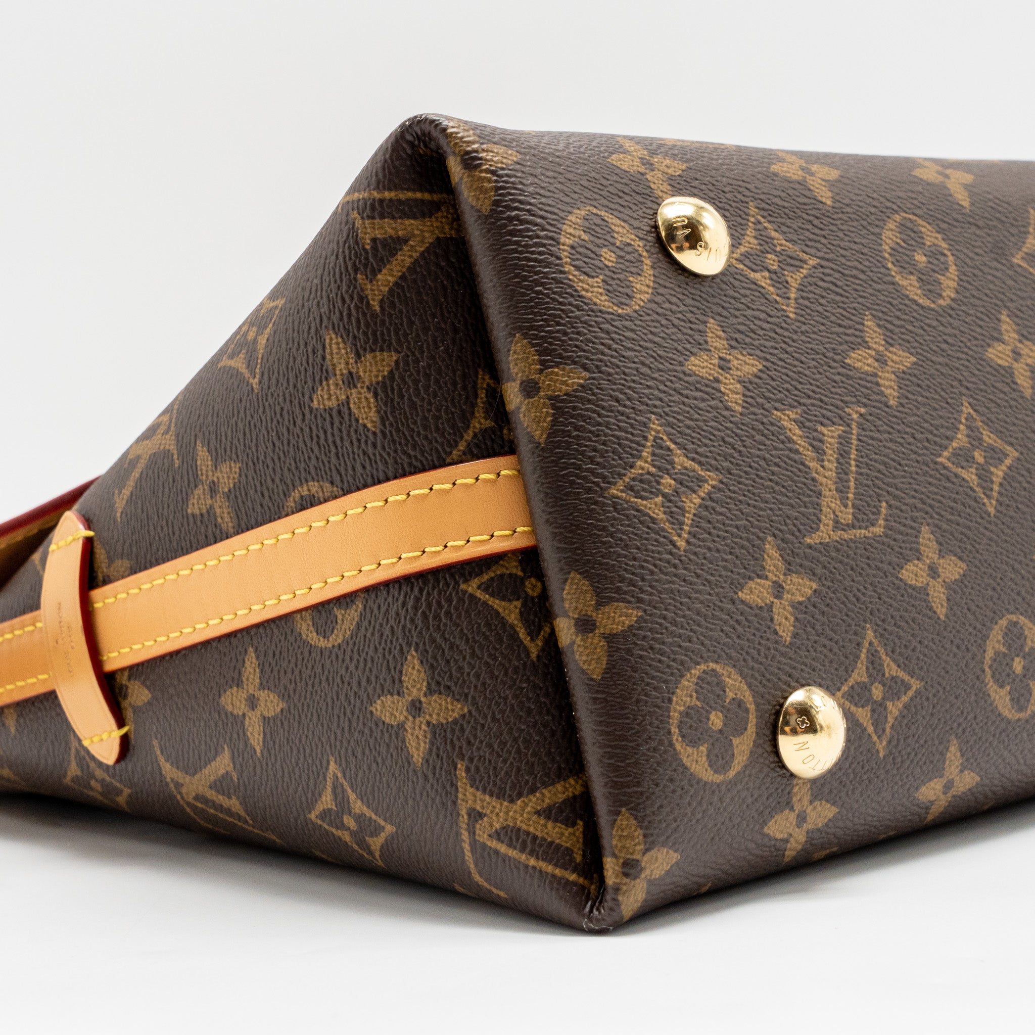 louis-vuitton-carryall-pm-monogram-canvas-leather-ghw