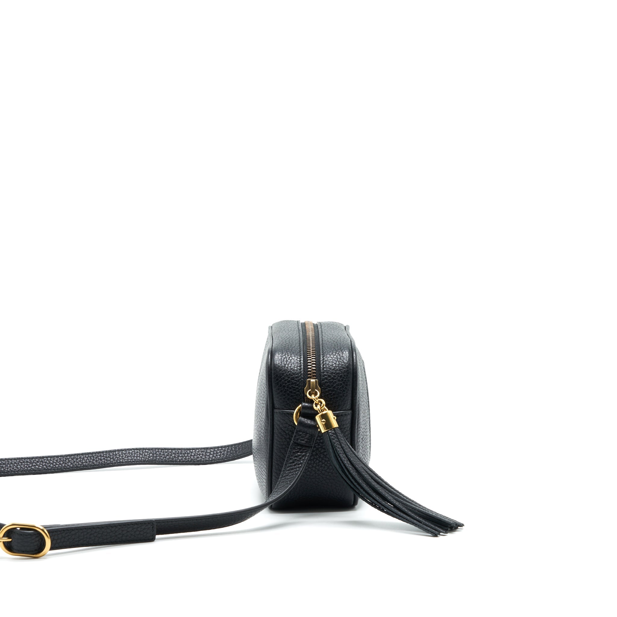 gucci-soho-disco-leather-crossbody-camera-bag-black