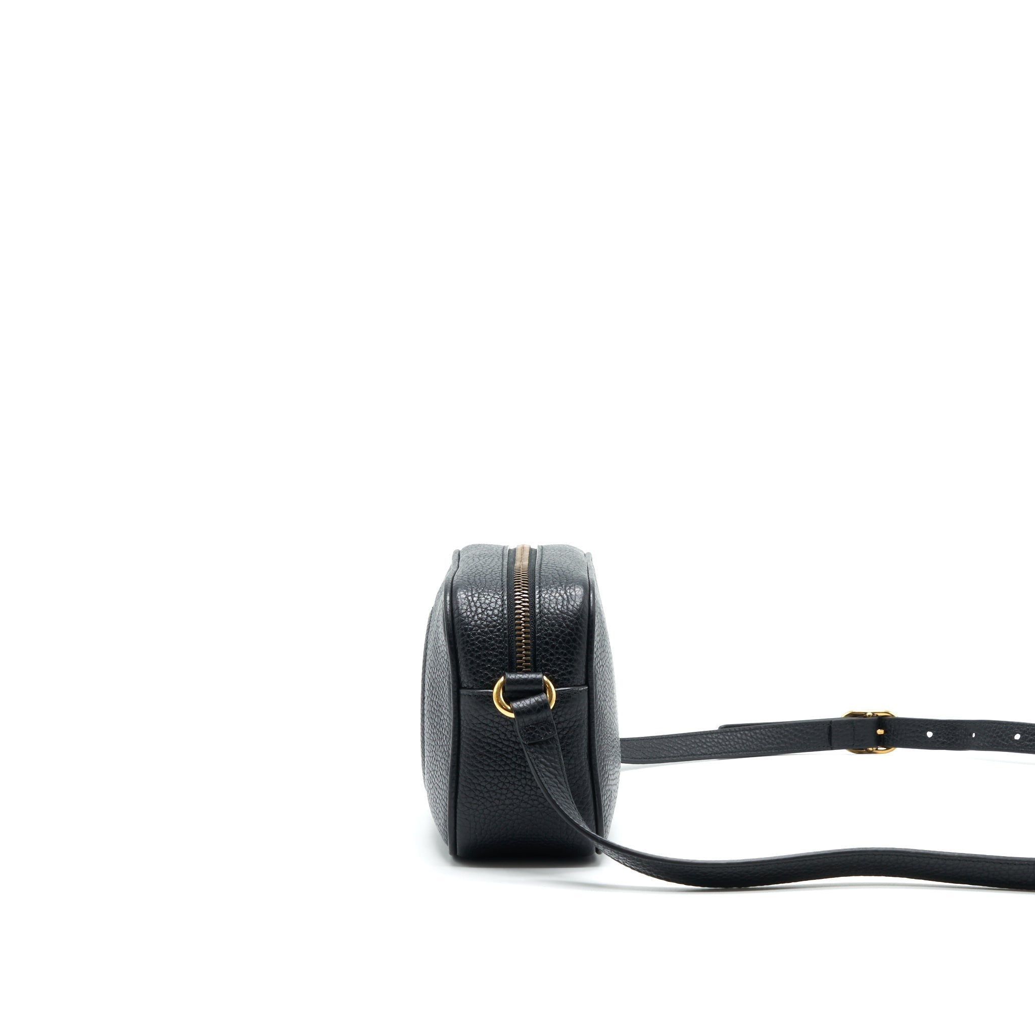 gucci-soho-disco-leather-crossbody-camera-bag-black