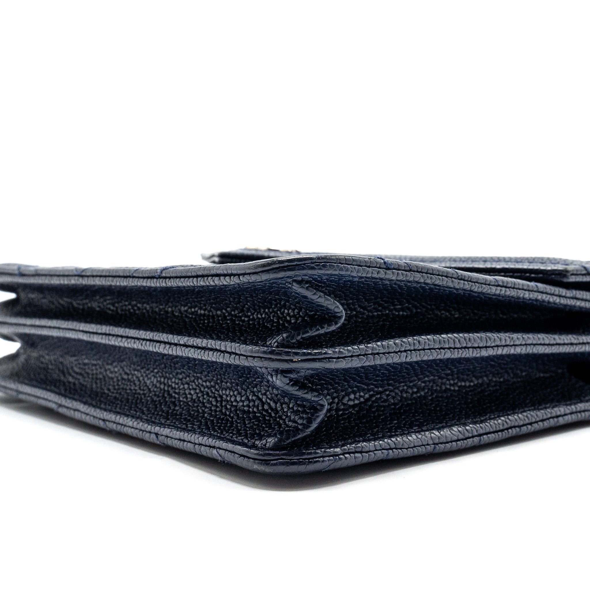 chanel-square-chevron-wallet-on-chain-navy-caviar-navy-shw