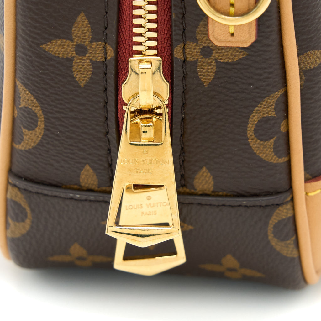 louis-vuitton-mini-deauville-shoulder-bag-monogram-canvas-ghw