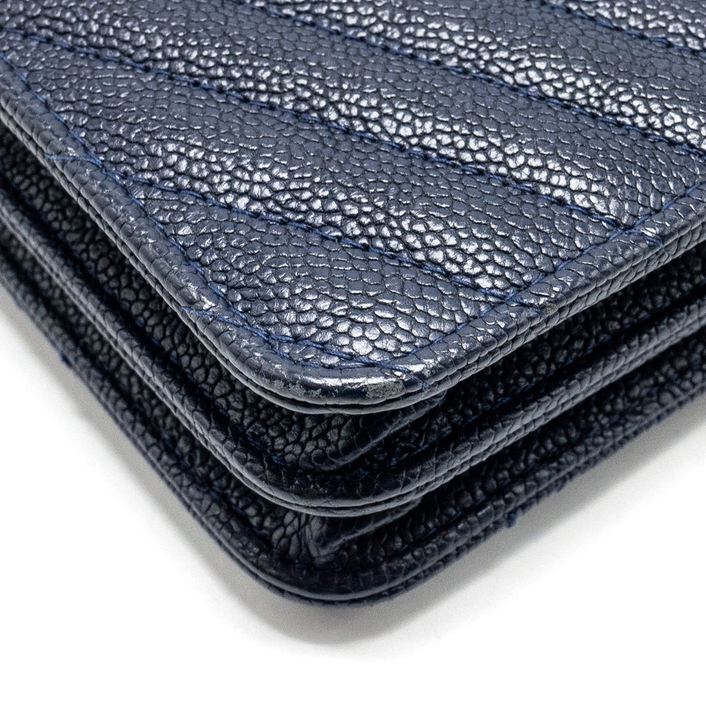 chanel-square-chevron-wallet-on-chain-navy-caviar-navy-shw