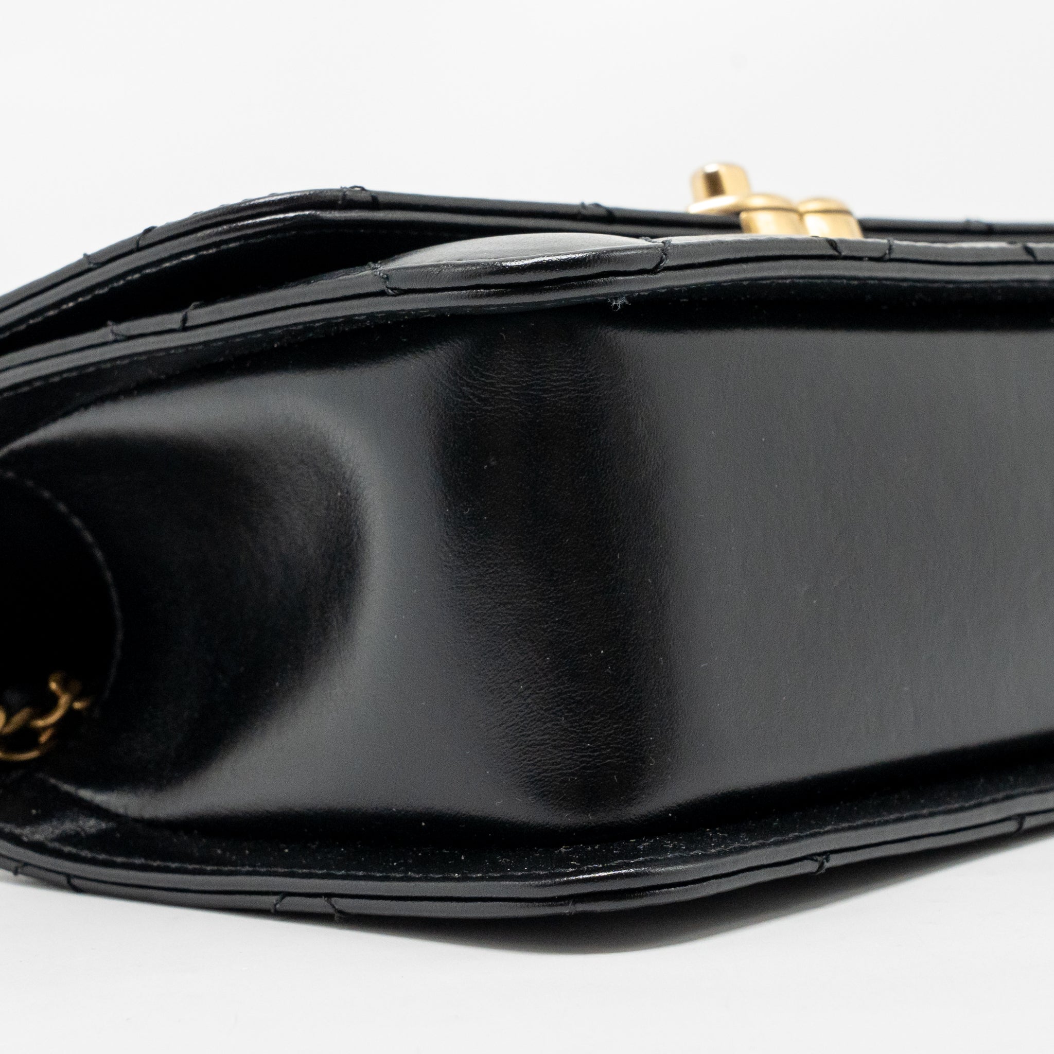 chanel-gold-crush-black