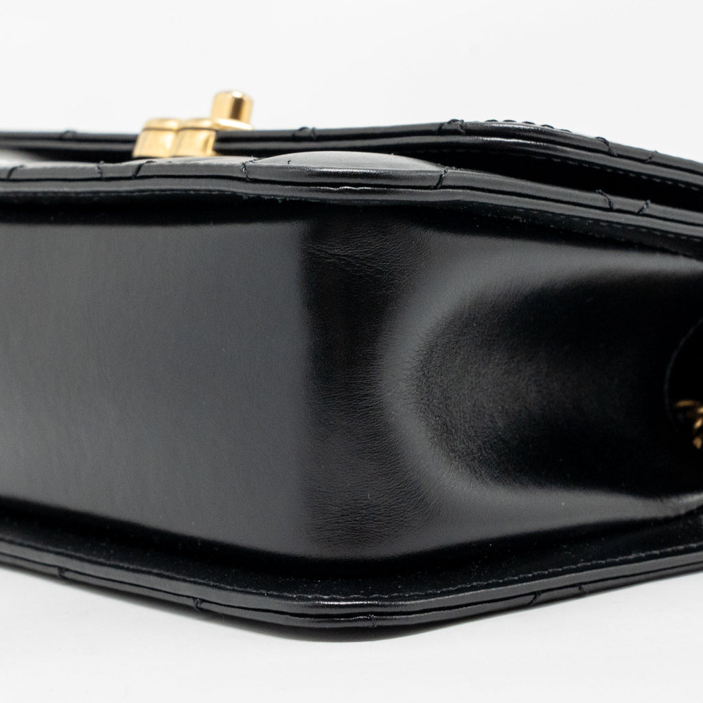chanel-gold-crush-black