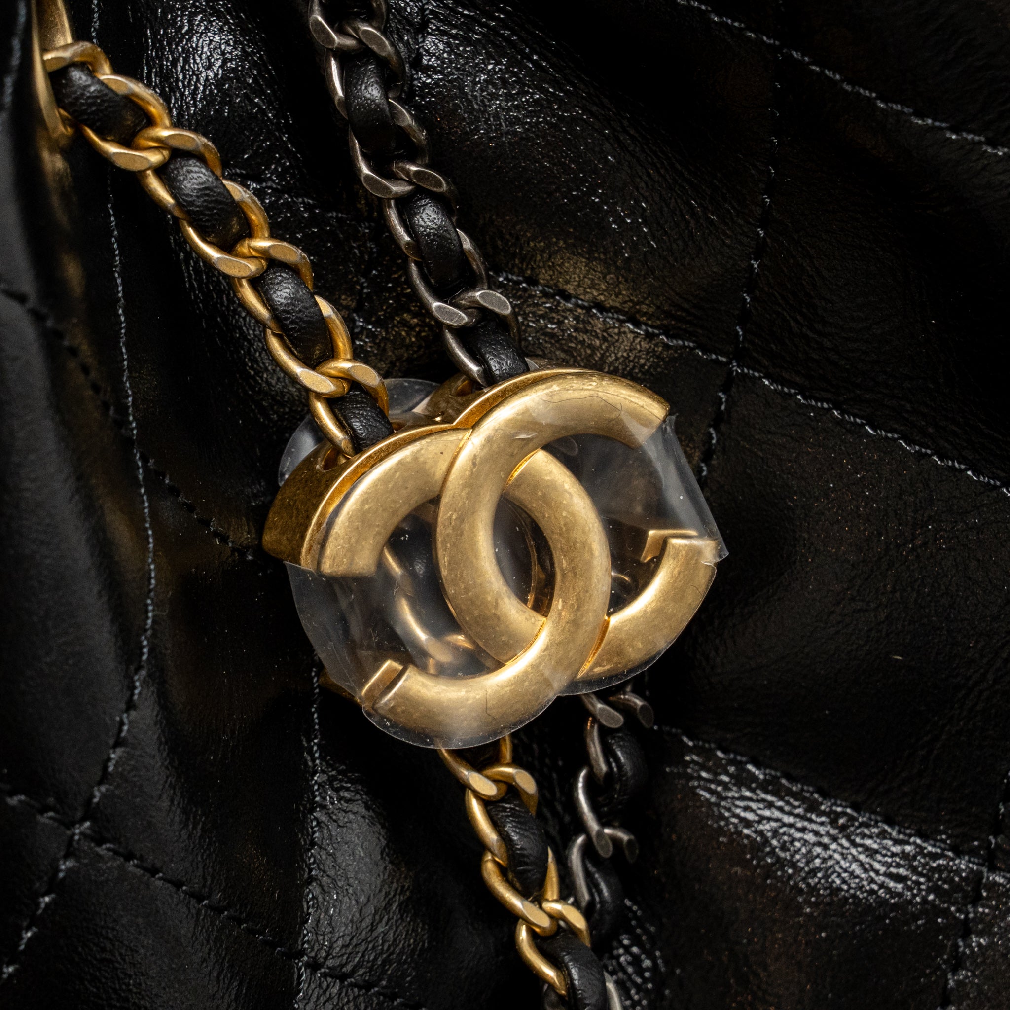 chanel-small-25-bag-crumpled-shiny-calfskin-black-multicolour-hardware-microchip-copy