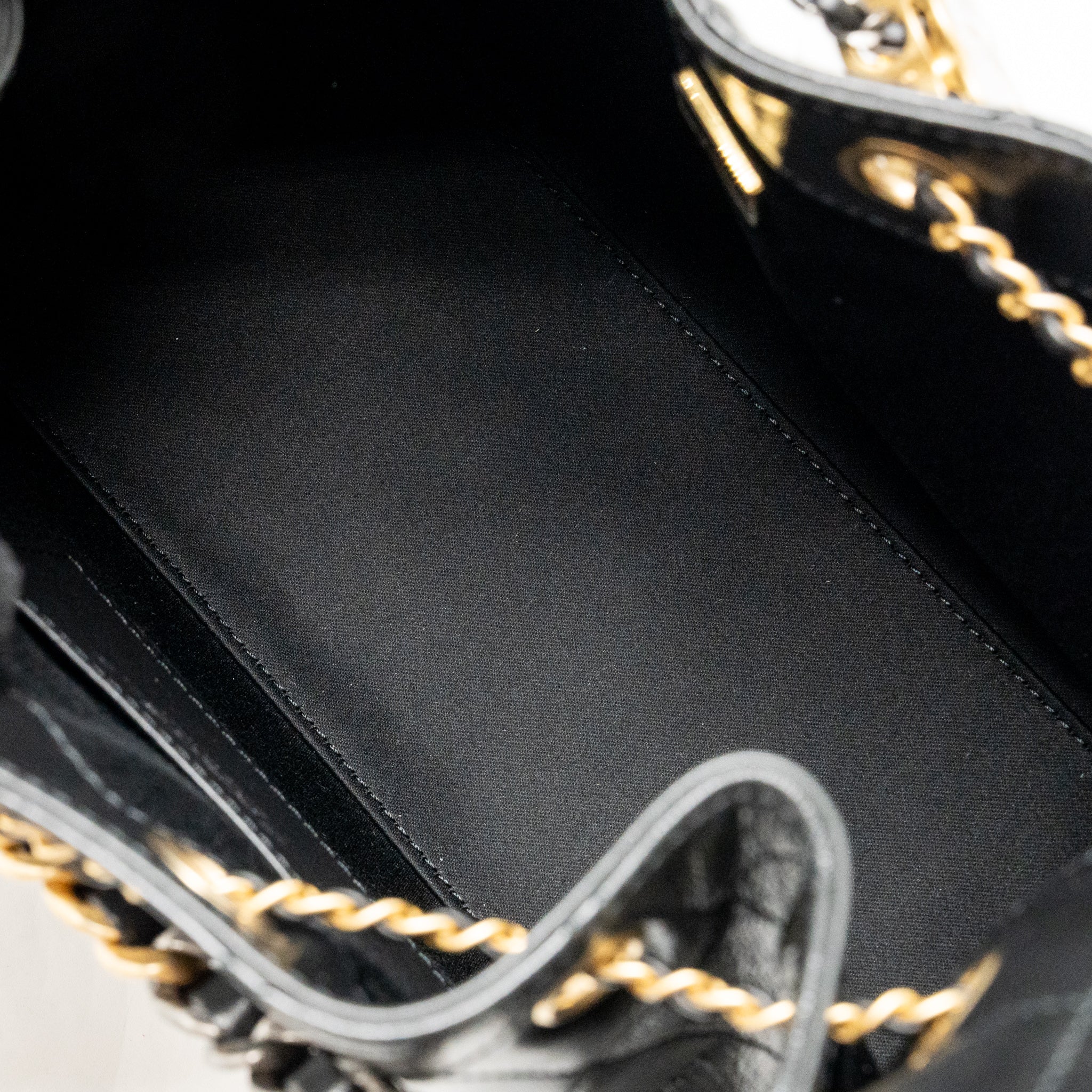 chanel-small-25-bag-crumpled-shiny-calfskin-black-multicolour-hardware-microchip-copy