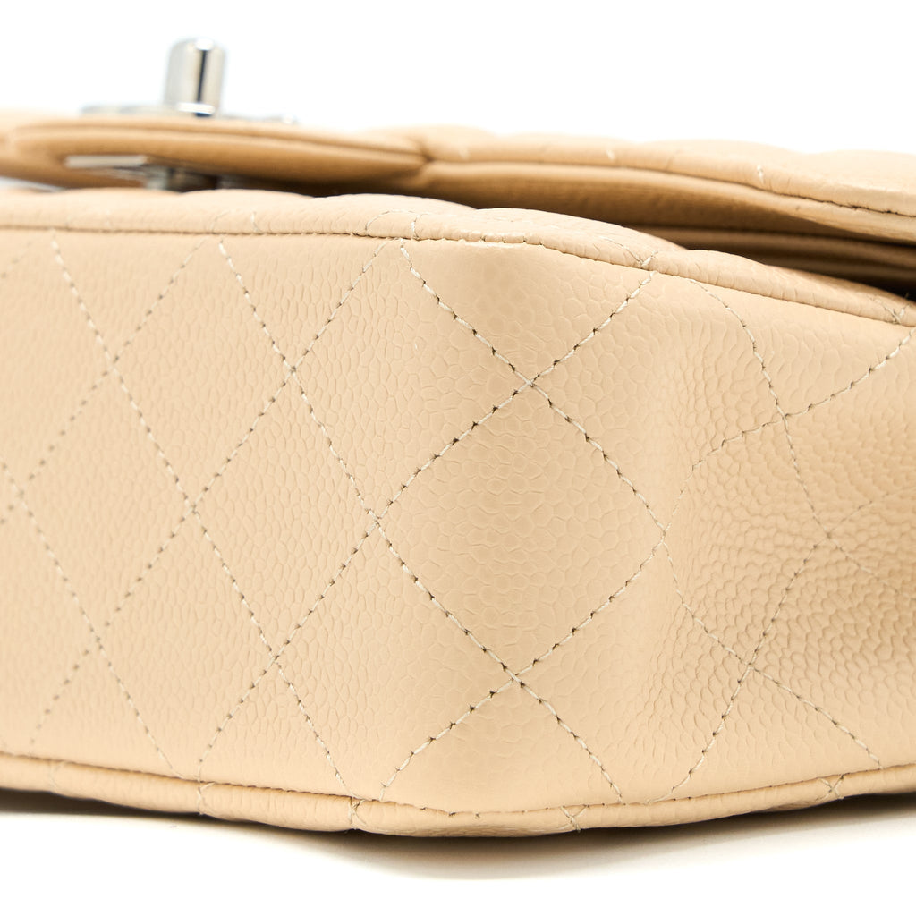 chanel-classic-double-flap-bag-caviar-light-beige-shw