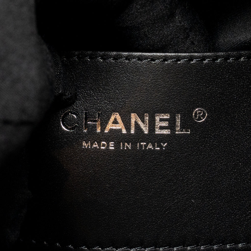 chanel-small-25-bag-crumpled-shiny-calfskin-black-multicolour-hardware-microchip-copy