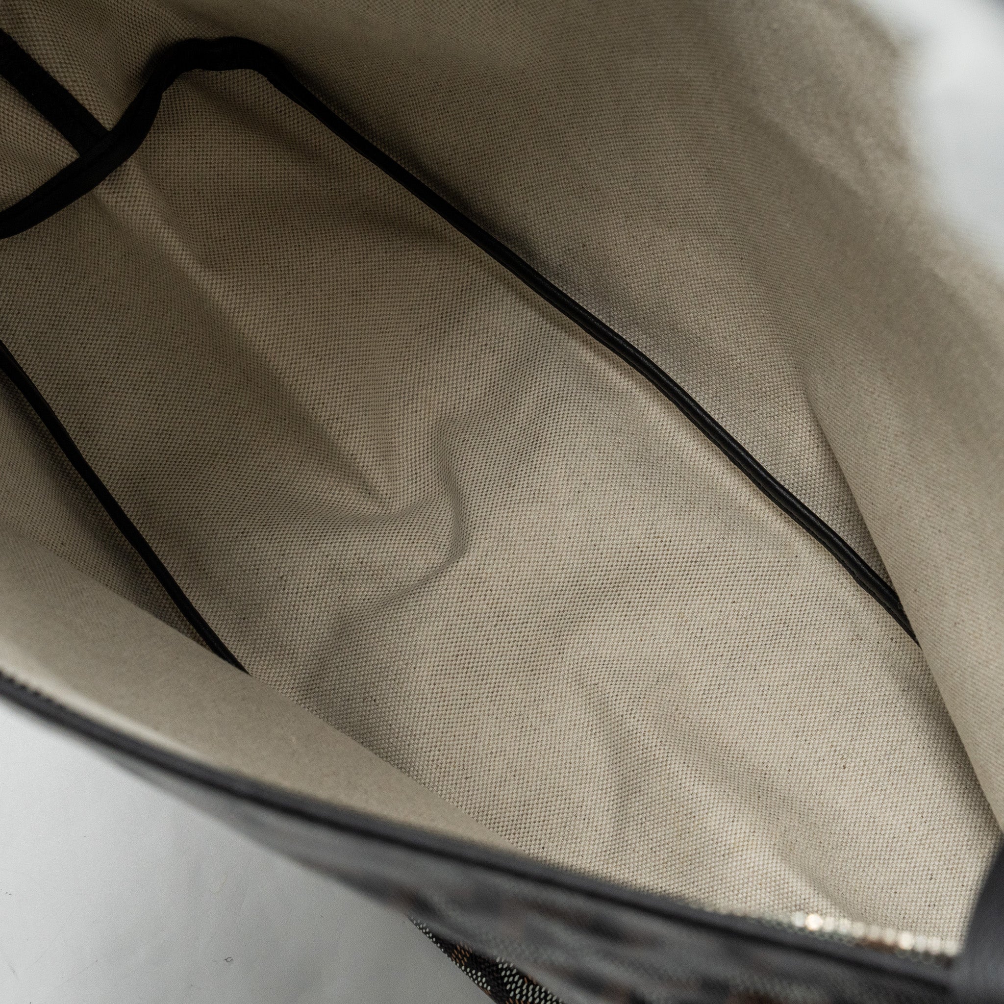 goyard-boheme-hobo-bag-goyardline-canvas-calfskin-black-limited-edition
