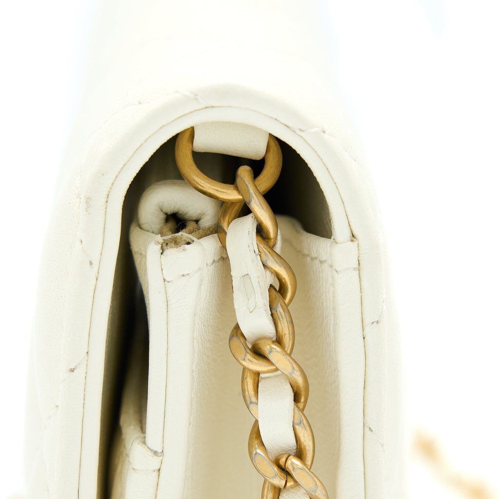 chanel-pearl-crush-wallet-on-chain-lambskin-white-ghw-microchip-1