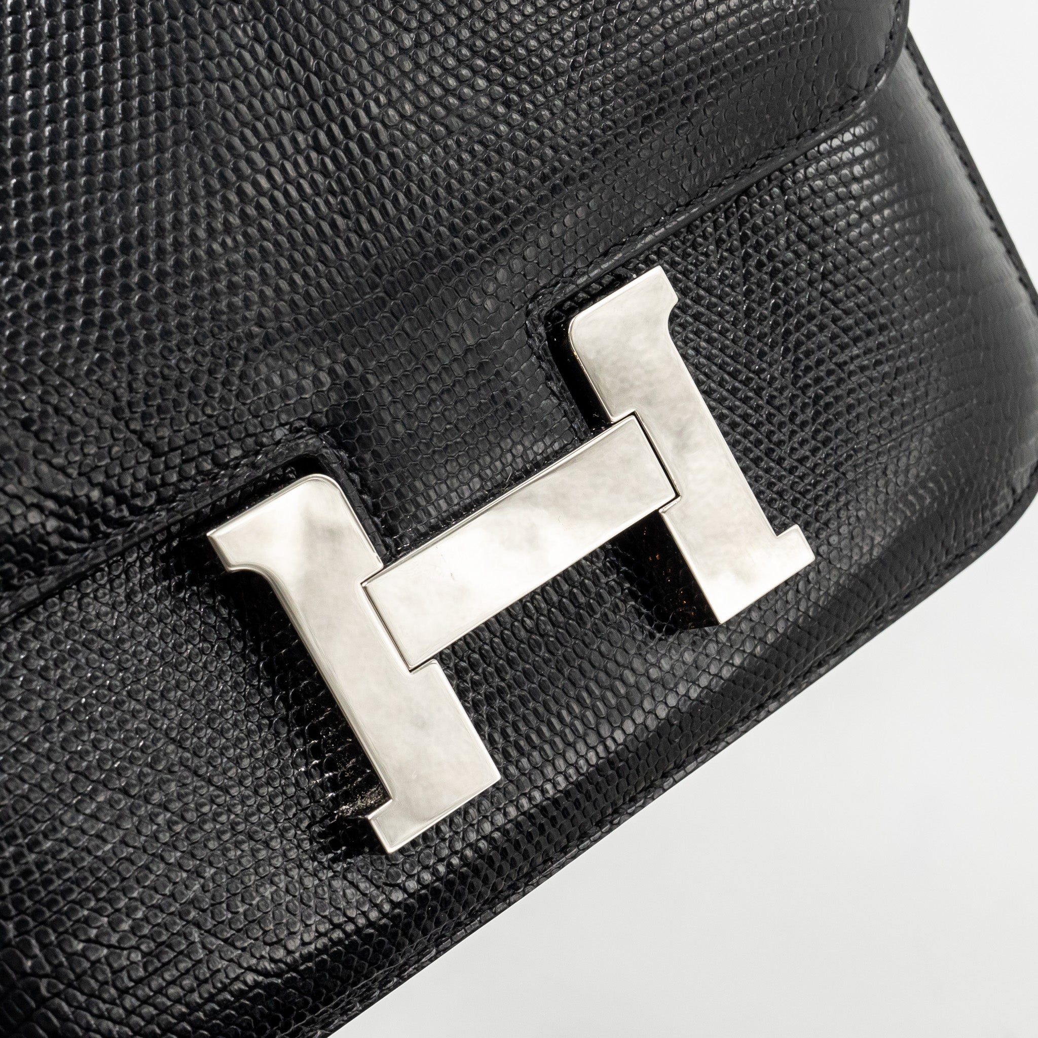 hermes-mini-constance-lizard-varanus-salvator-black-shw-stamp-u