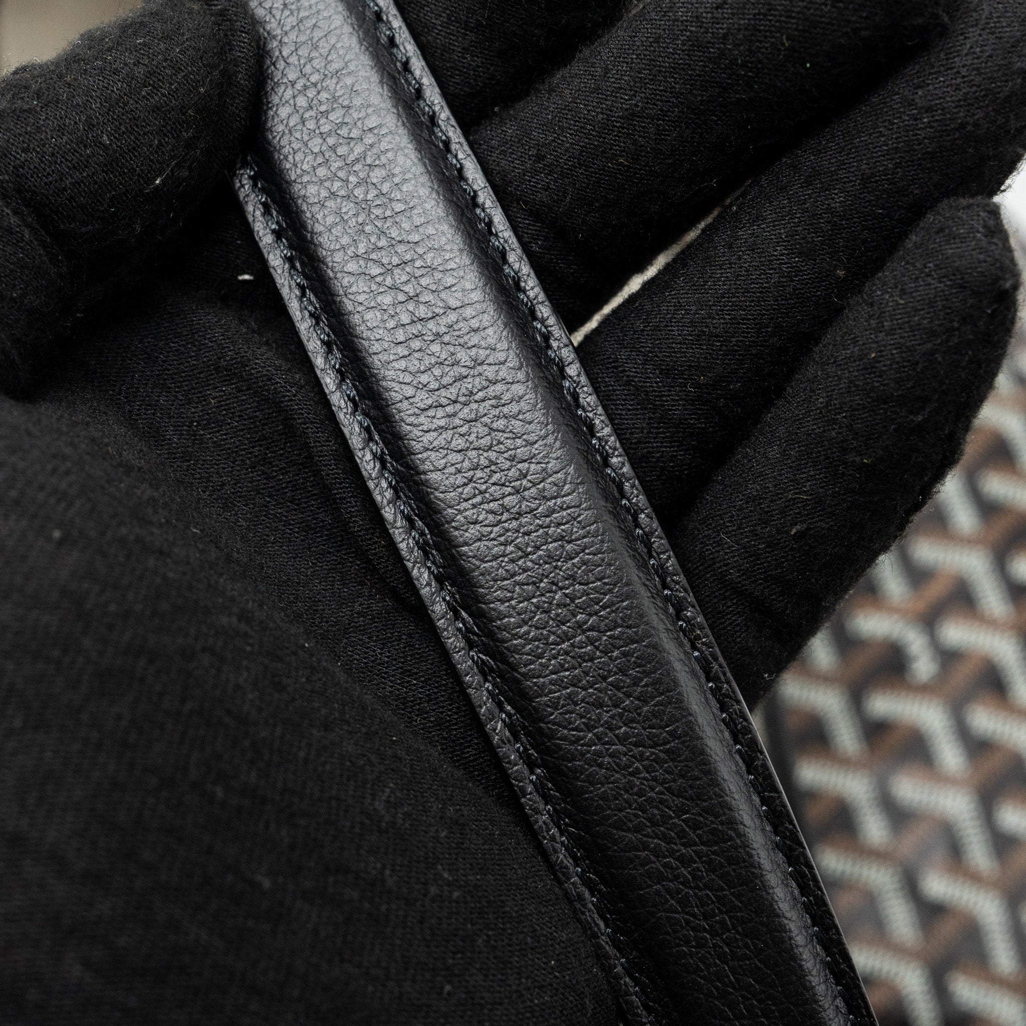 goyard-boheme-hobo-bag-goyardline-canvas-calfskin-black-limited-edition