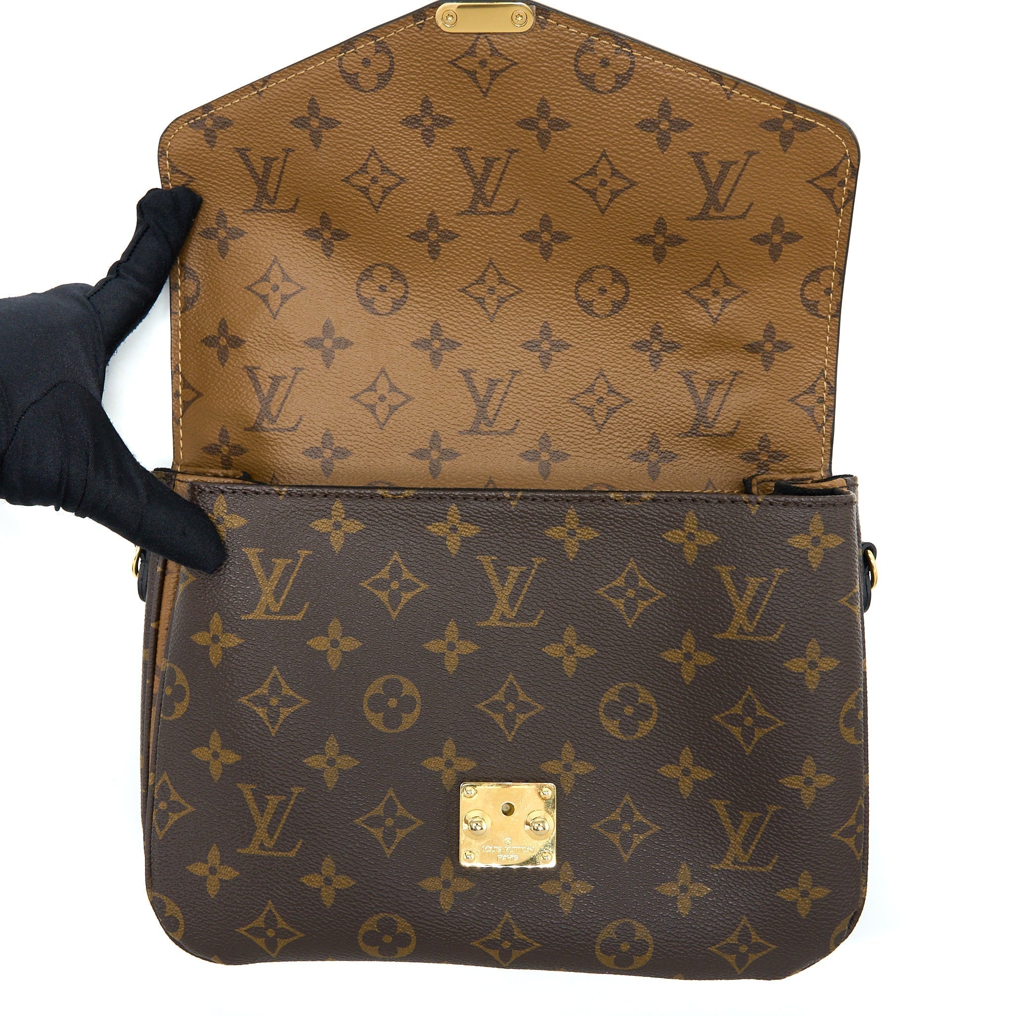 louis-vuitton-pochette-metis-monogram-reverse-canvas-ghw-2