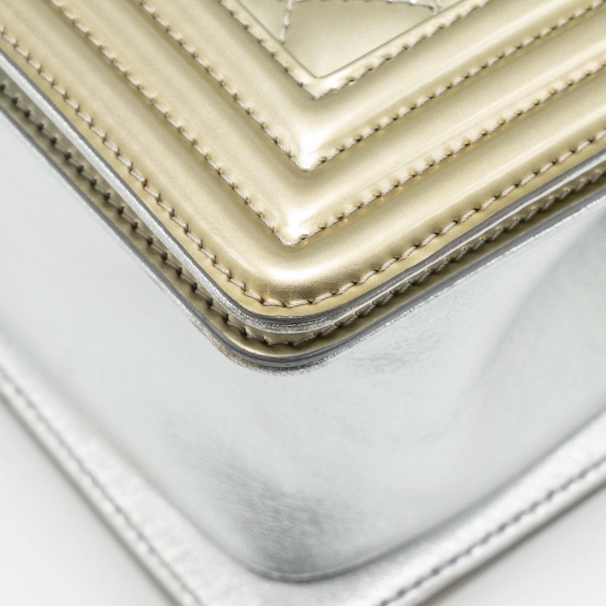 chanel-medium-boy-bag-metallic-patent-calfskin-metallic-lambskin-gold-silver-shw-copy