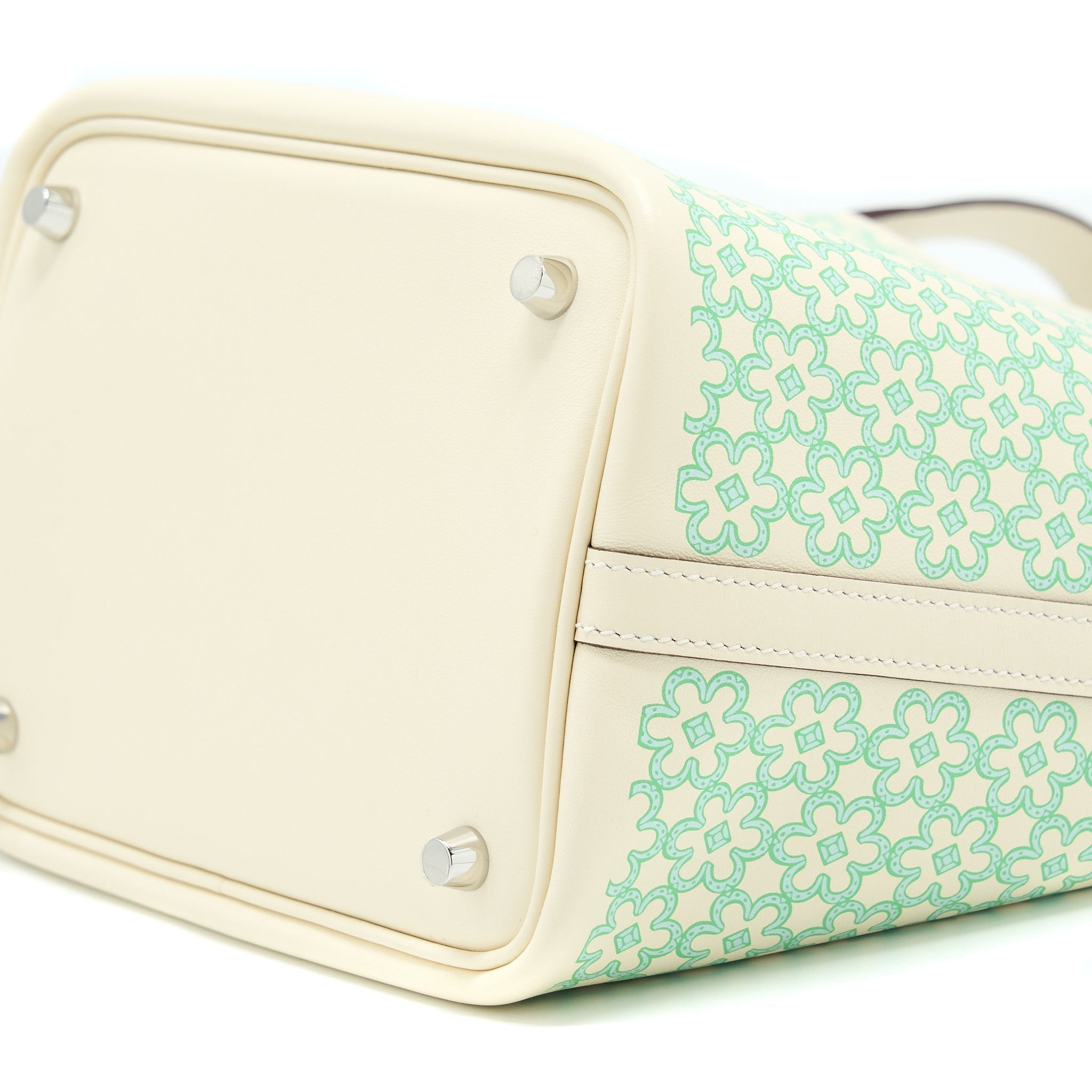 hermes-picotin-18-lucky-daisy-lock-bag-swift-nata-vert-blanc-shw-stamp-u-copy