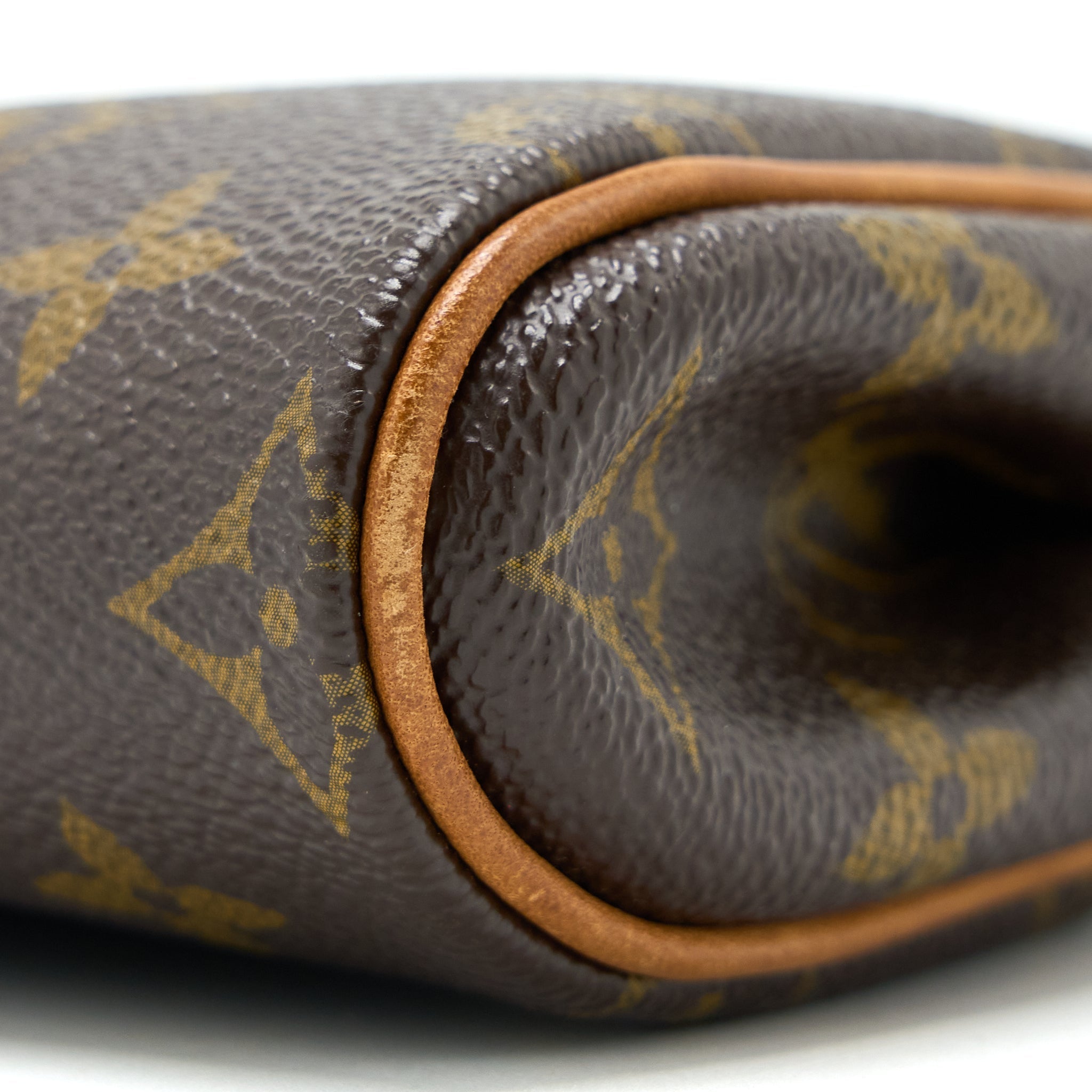 louis-vuitton-eva-pochette-bag-monogram-ghw