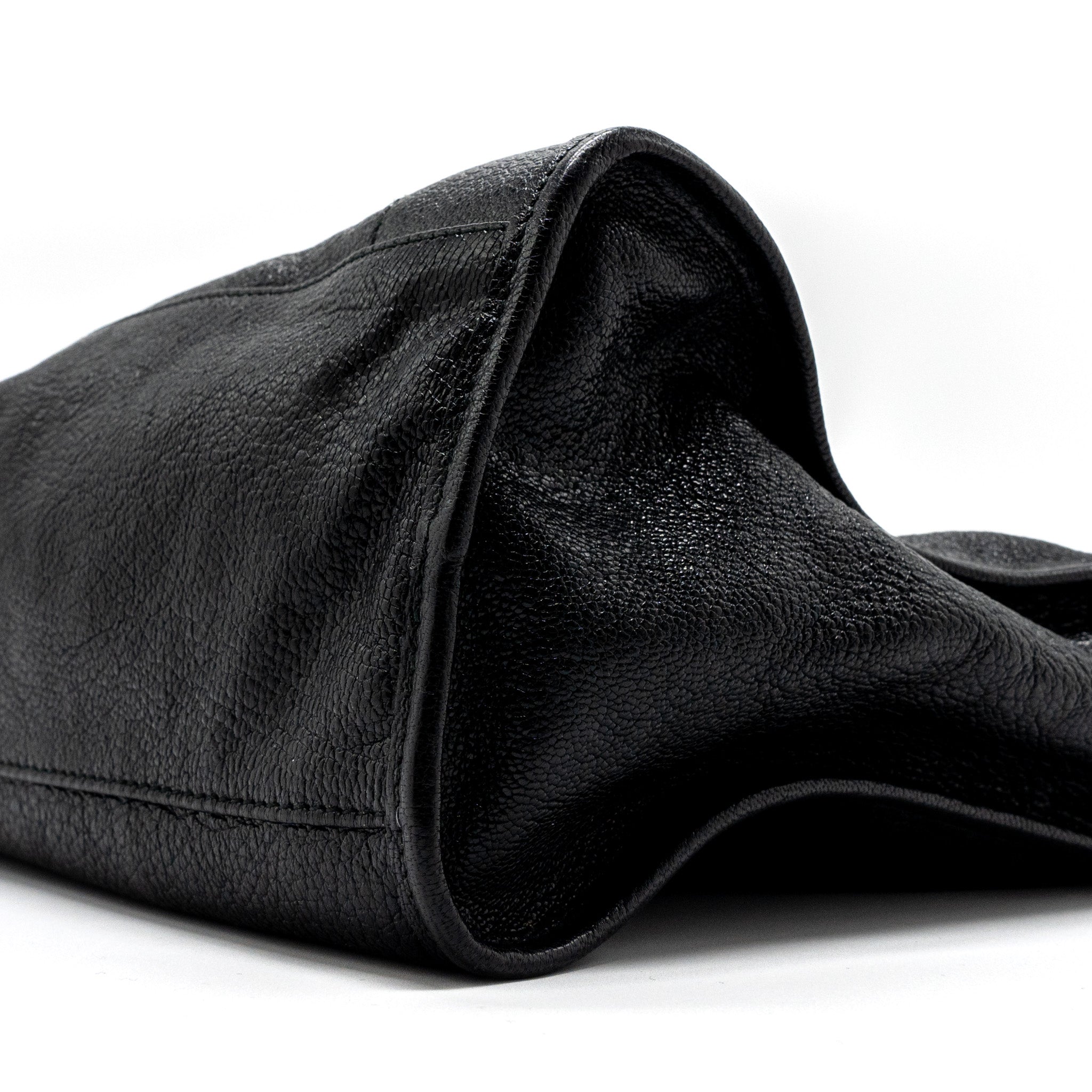 balenciaga-classic-city-bag-leather-black-ghw