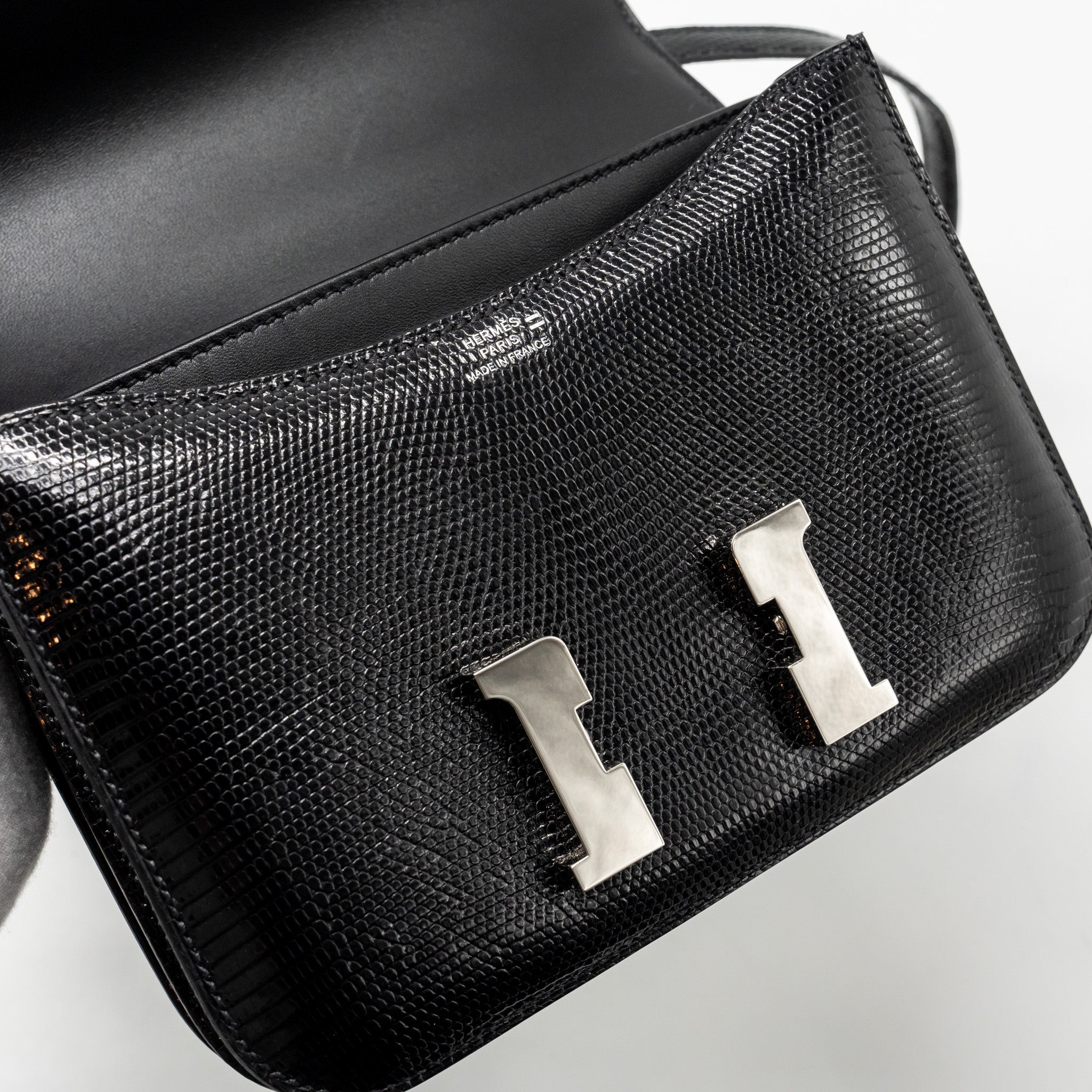 hermes-mini-constance-lizard-varanus-salvator-black-shw-stamp-u