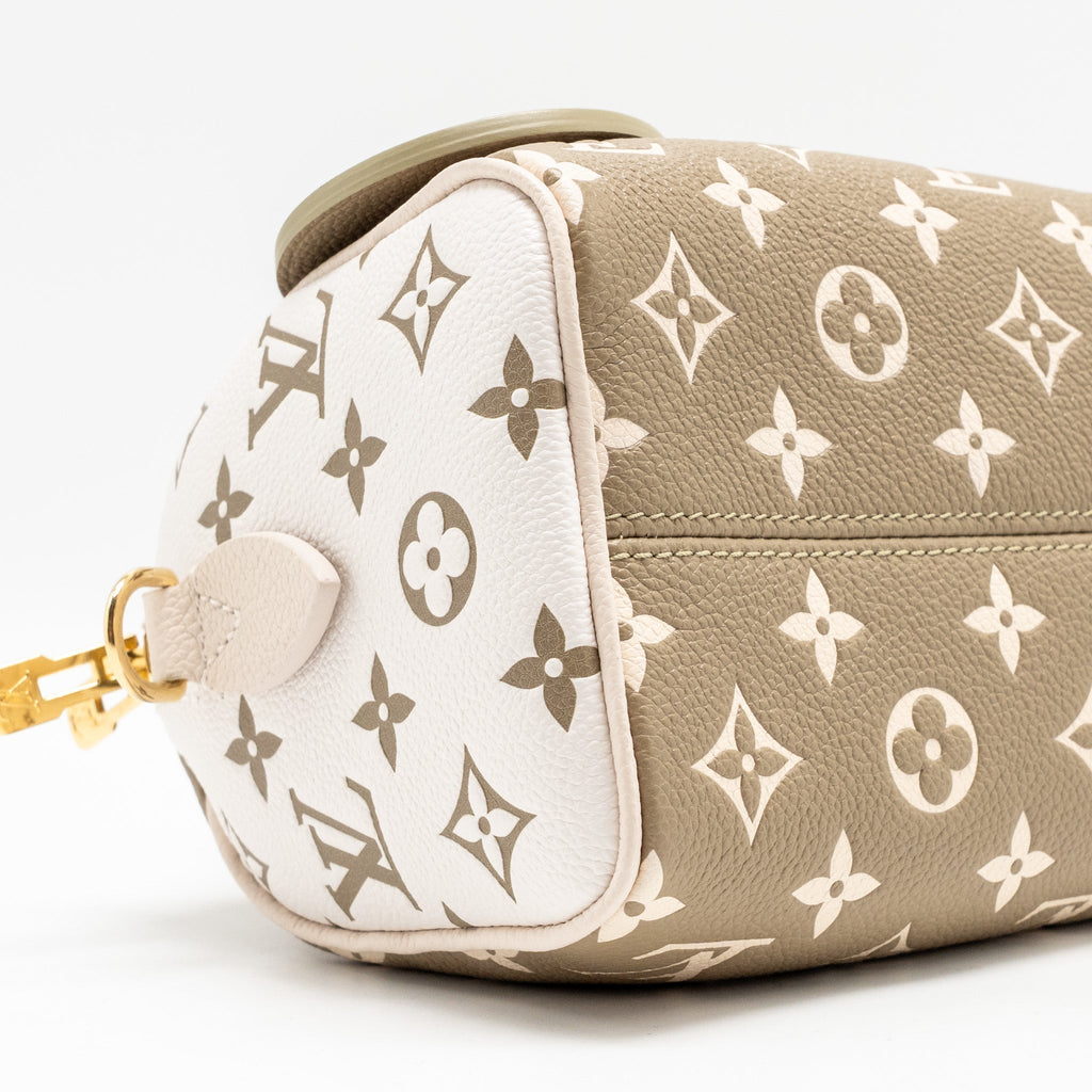louis-vuitton-speedy-20-bandouliere-bicolour-monogram-empreinte-leather-khaki-beige-ghw-copy