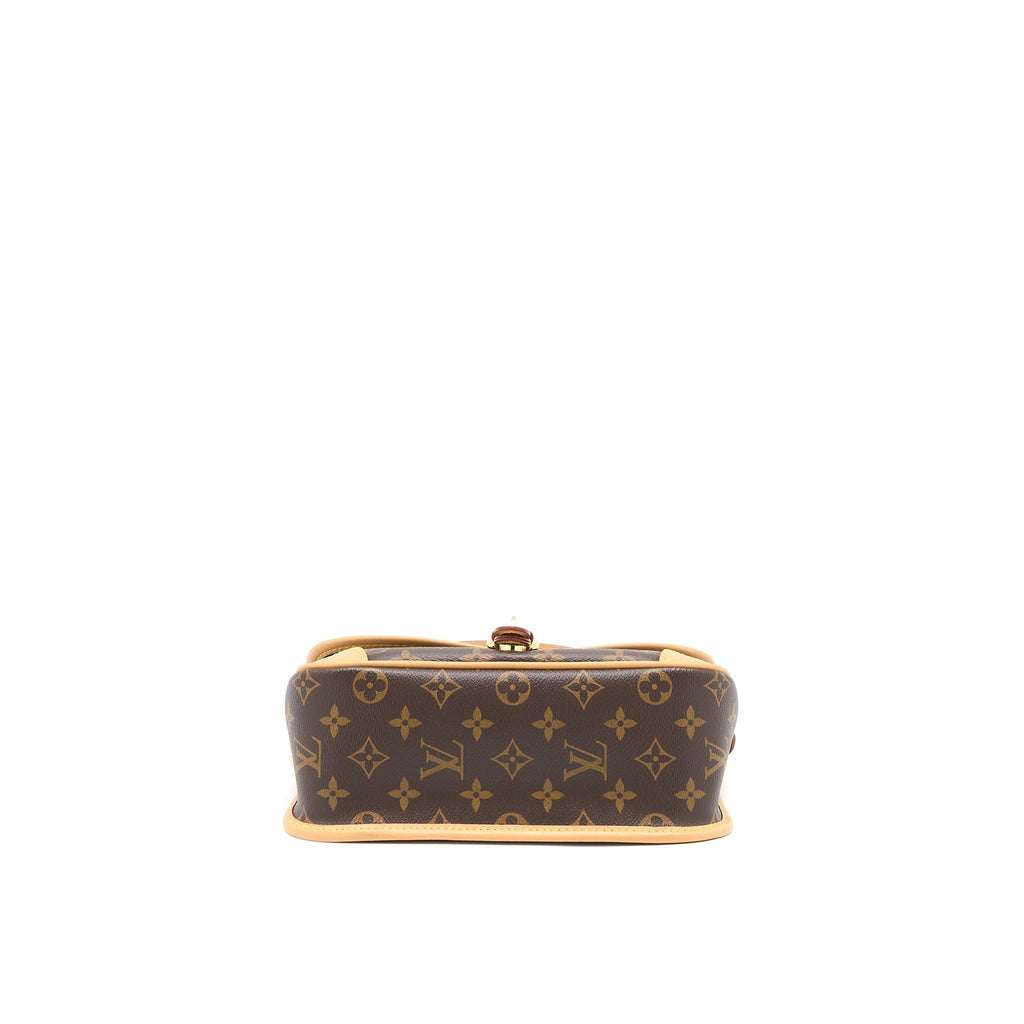 louis-vuitton-diane-bag-monogram-canvas-ghw