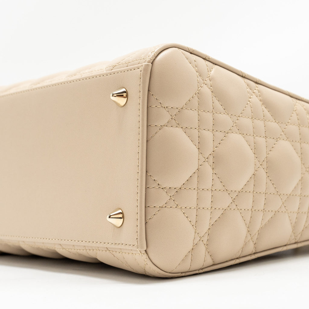 dior-medium-lady-dior-lambskin-beige-blue-lghw