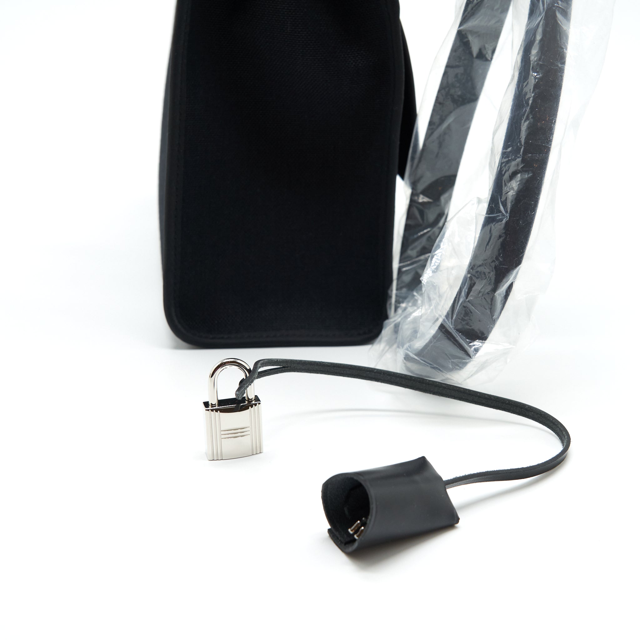 hermes-herbag-zip-31-bag-black-shw-stamp-d