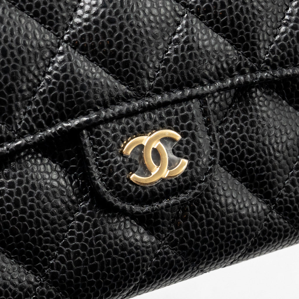 chanel-medium-classic-flap-compact-wallet-caviar-black-ghwmicrochip