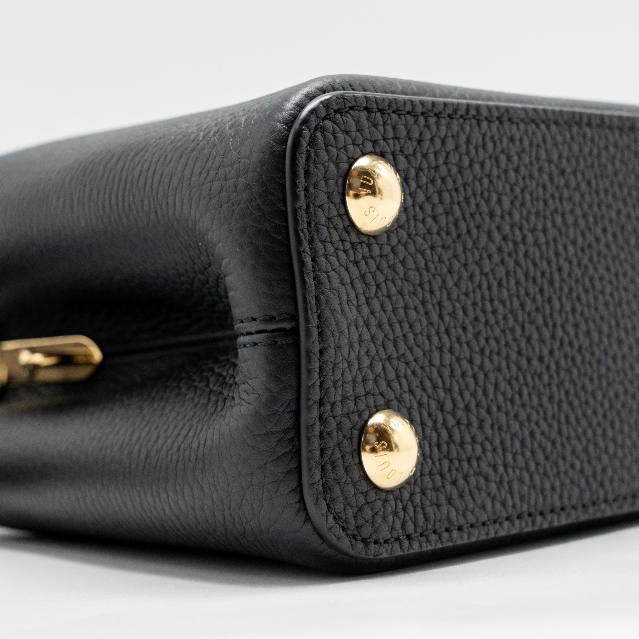 louis-vuitton-murakami-limited-edition-capucines-bb-taurillon-leather-black-ghw