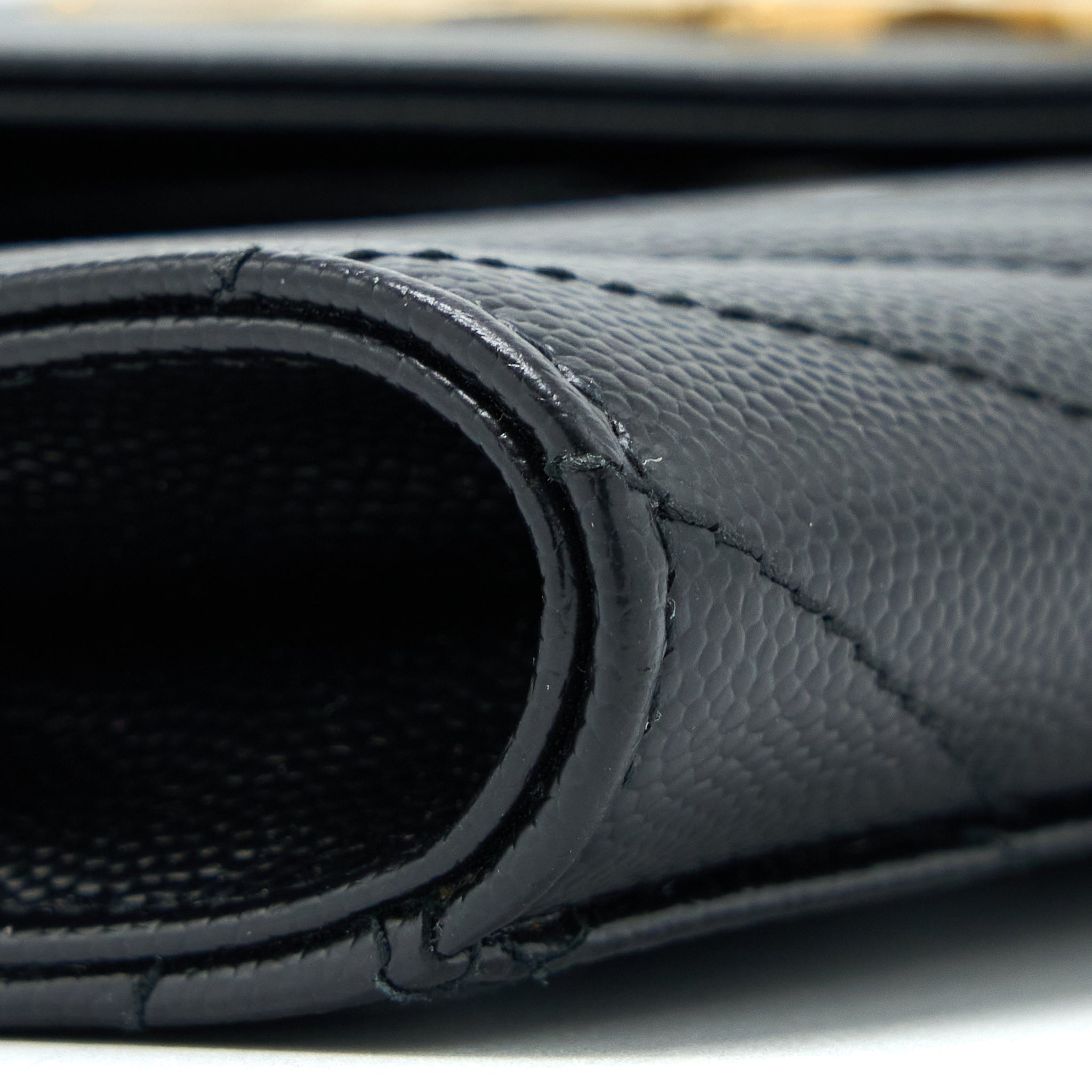 saint-laurent-ysl-envelop-clutch-grained-calfskin-black-ghw