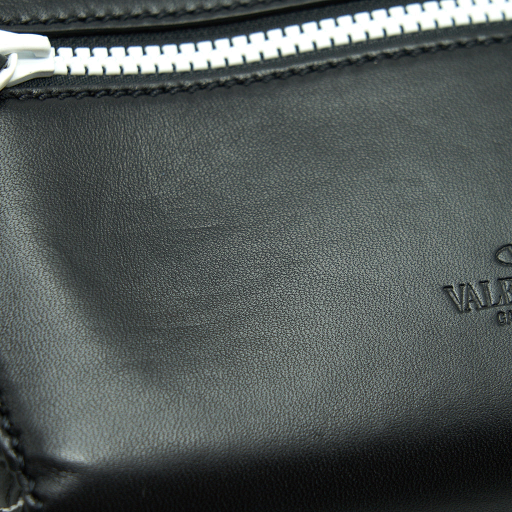 valentino-rockstud-belt-bag-black-white-hardware