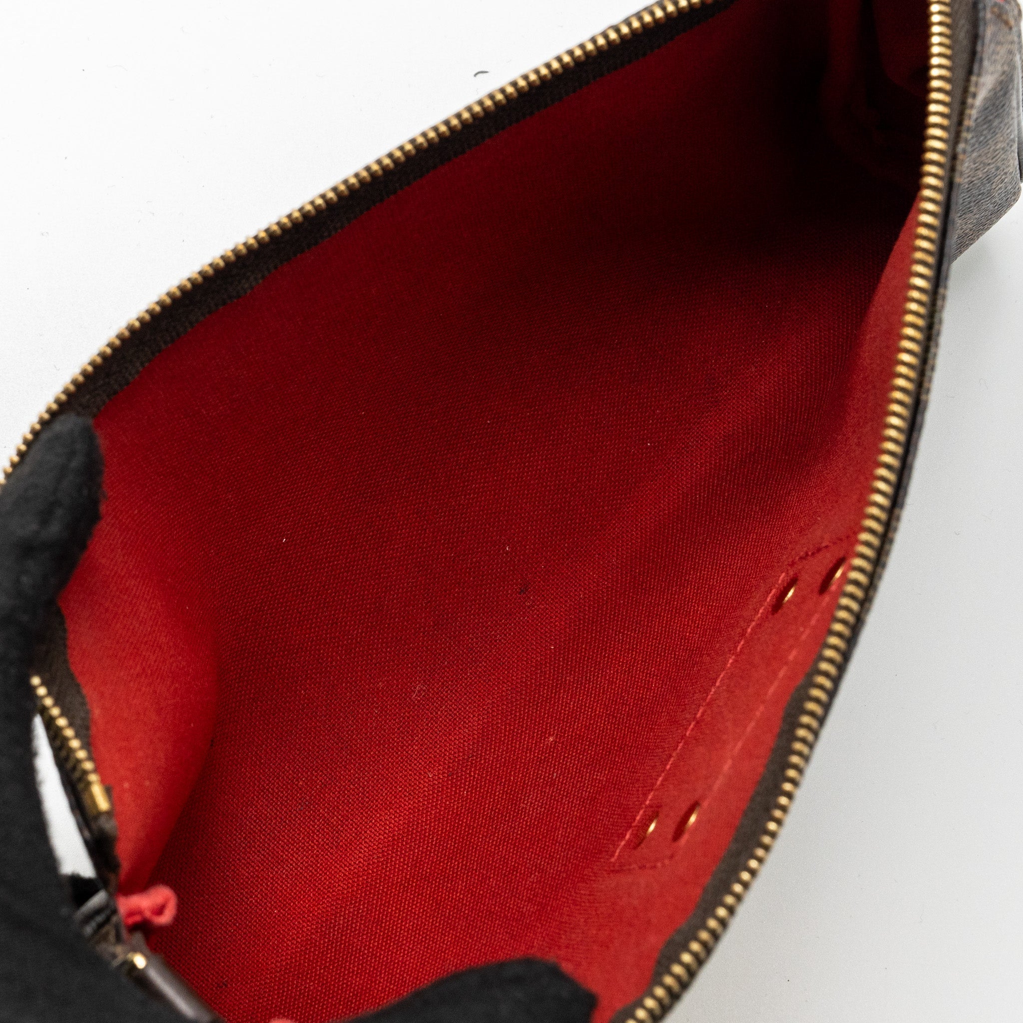 louis-vuitton-eva-pochette-damier-ebene-ghw