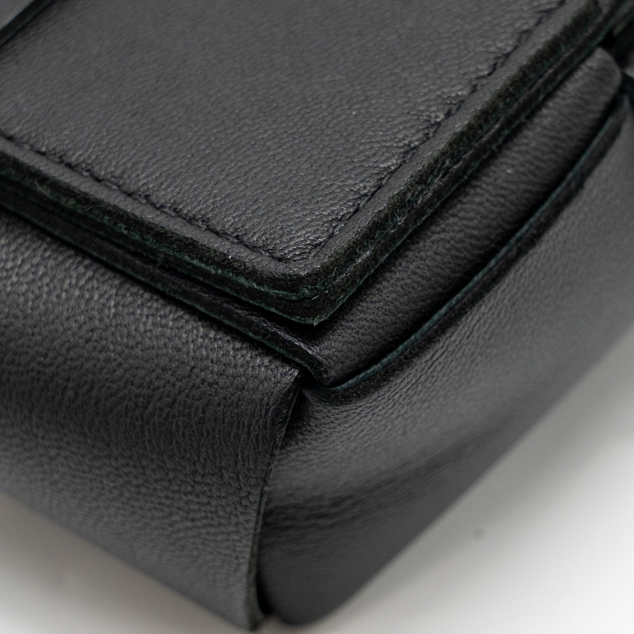 bottega-veneta-cassette-belt-bag-lambskin-black-ghw-1