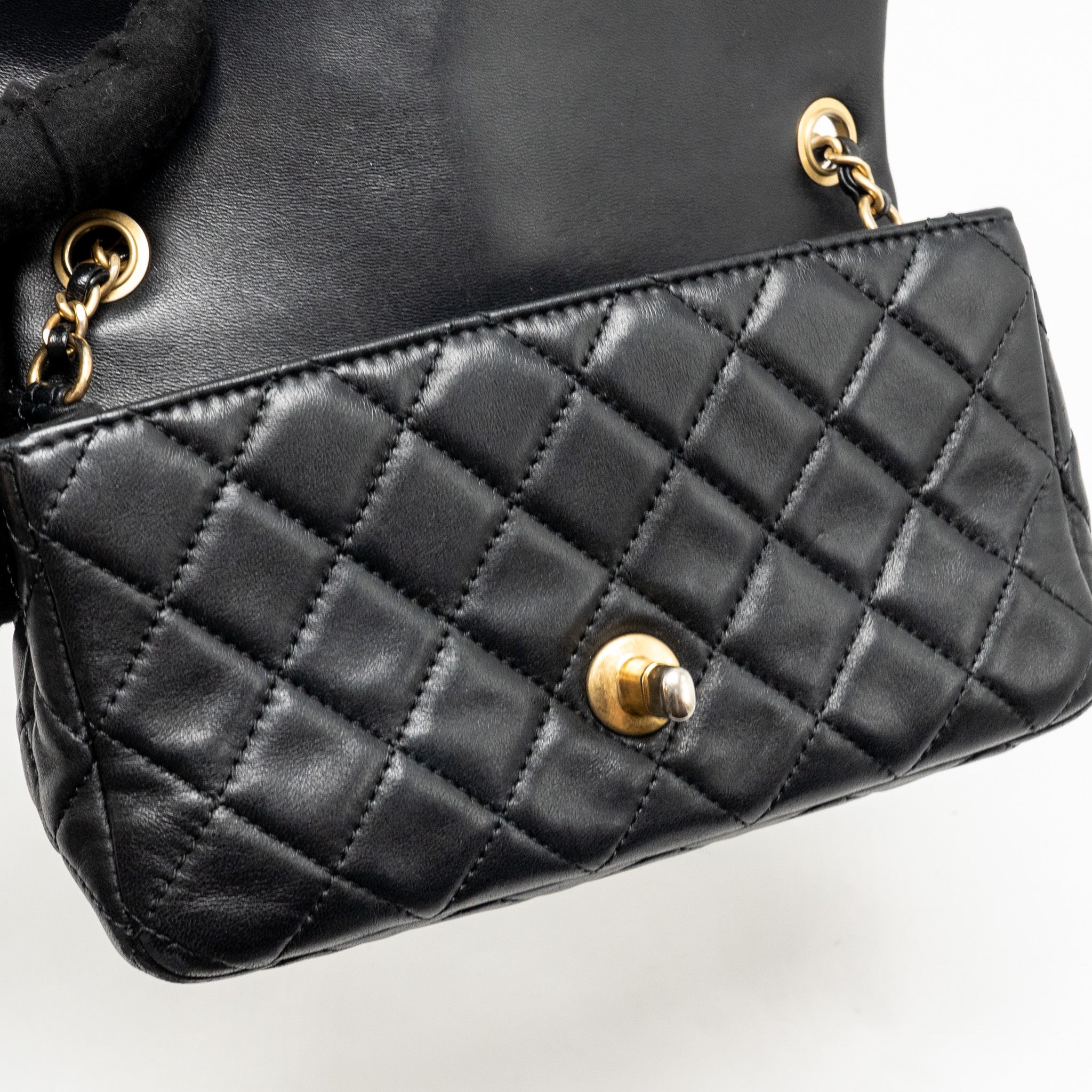 chanel-pearl-crush-mini-rectangular-flap-bag-lambskin-black-ghw-3
