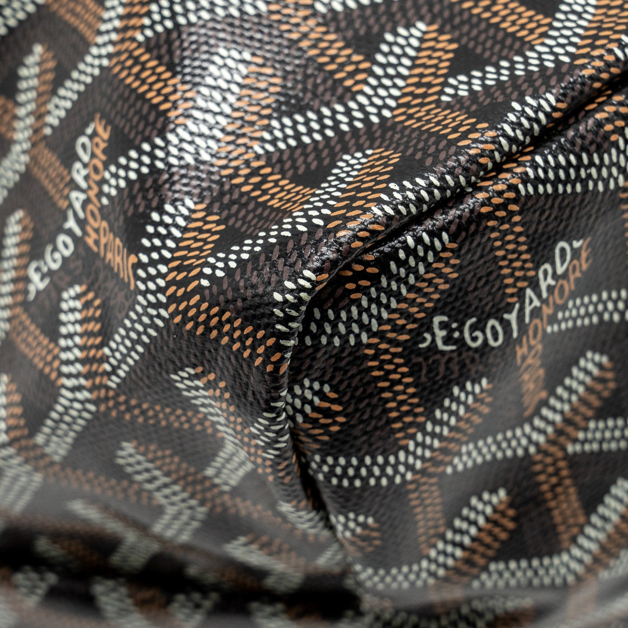 goyard-saint-louis-pm-tote-bag-goyardine-canvas-calfskin-black-shw-1