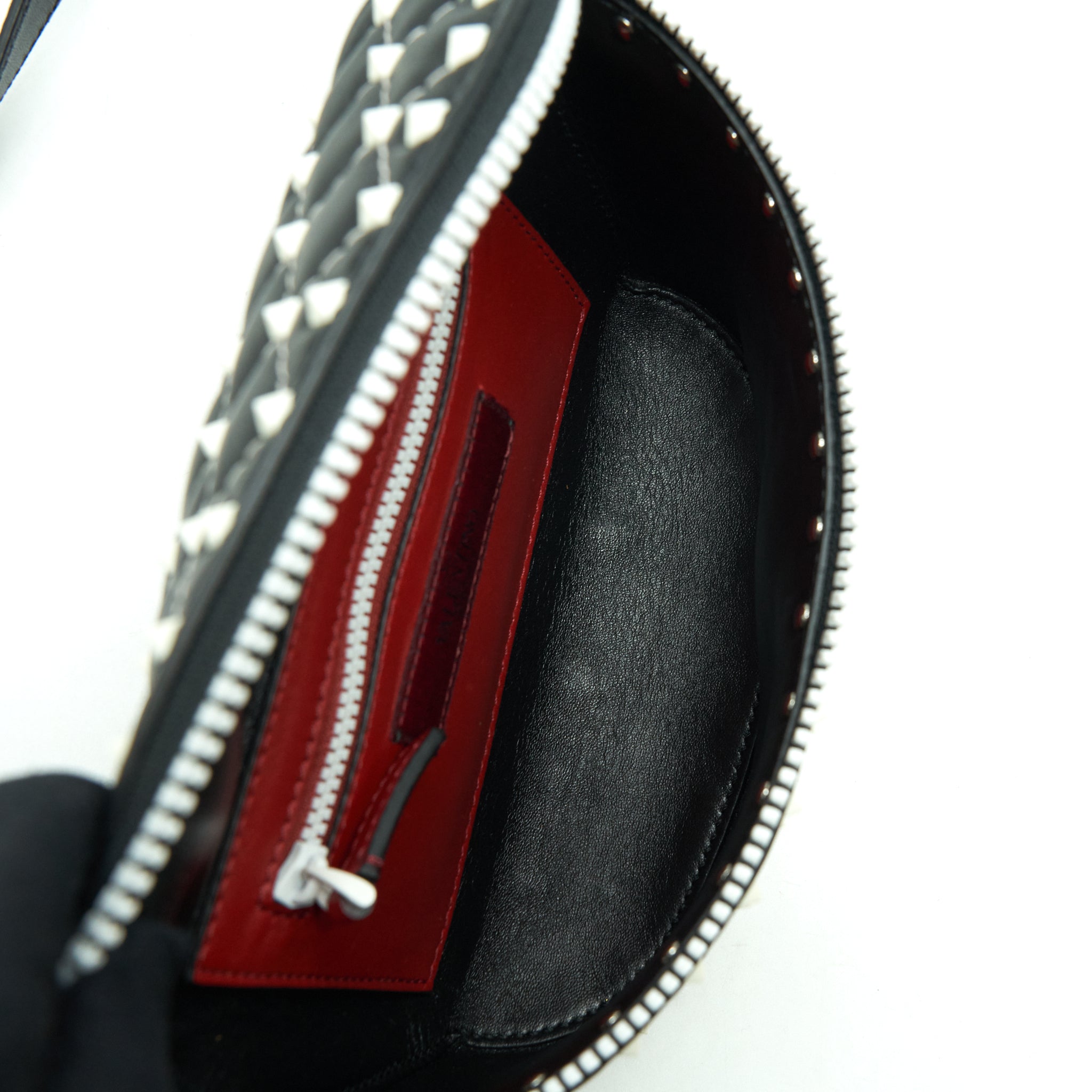 valentino-rockstud-belt-bag-black-white-hardware